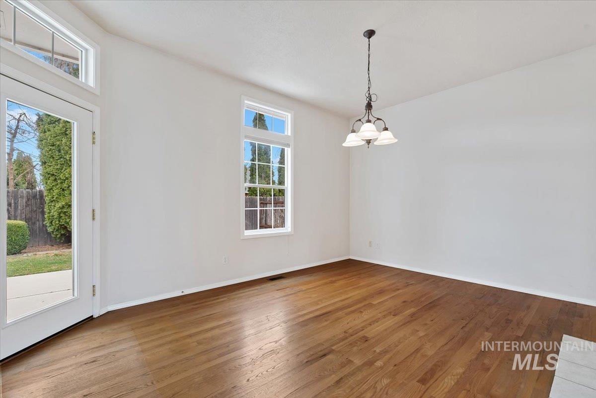 3711 W Angelica Dr, Meridian, Idaho 83646-9023, 3 Bedrooms, 2 Bathrooms, Residential For Sale, Price $499,900,MLS 98978237