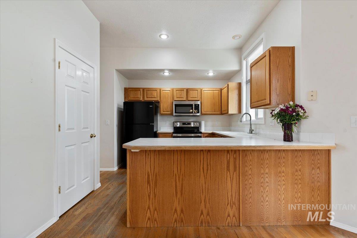 3711 W Angelica Dr, Meridian, Idaho 83646-9023, 3 Bedrooms, 2 Bathrooms, Residential For Sale, Price $499,900,MLS 98978237