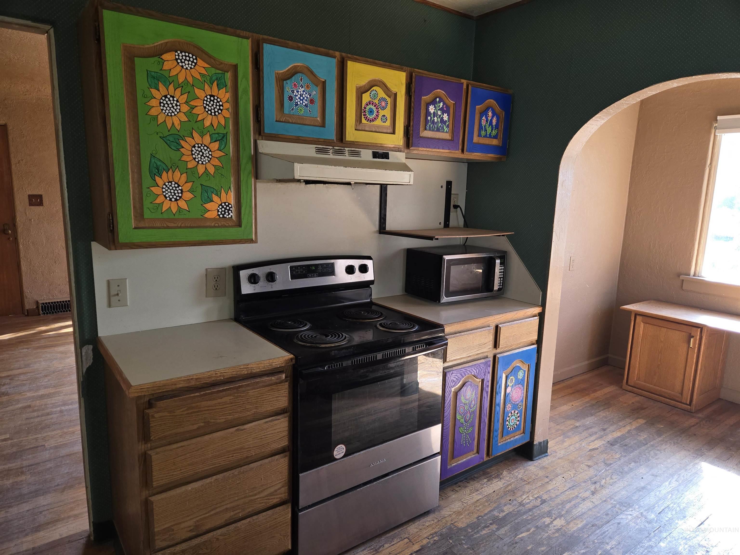 905 Main Street South, Kimberly, Idaho 83341, 3 Bedrooms, 2 Bathrooms, Residential For Sale, Price $241,000,MLS 98978238