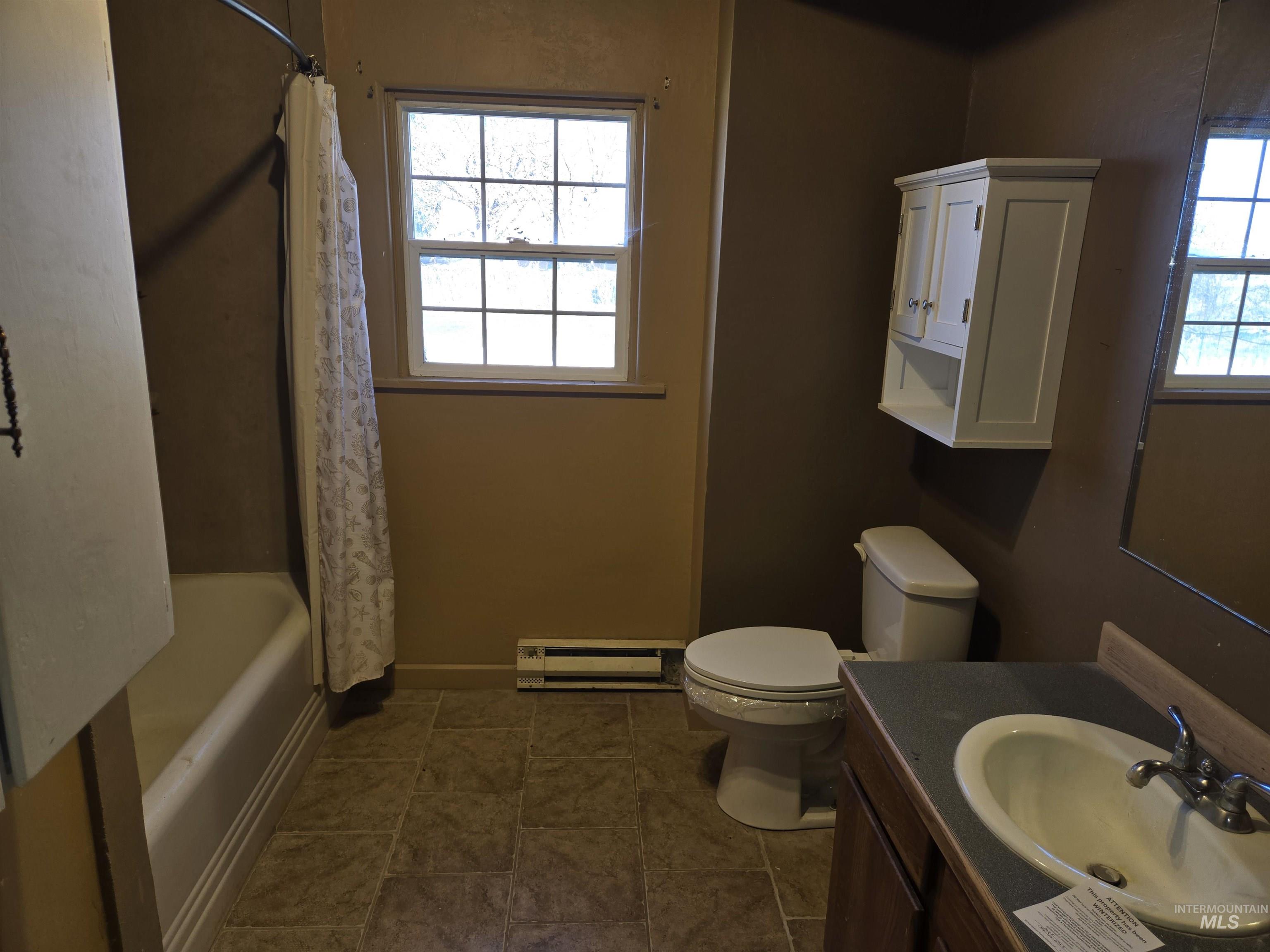 905 Main Street South, Kimberly, Idaho 83341, 3 Bedrooms, 2 Bathrooms, Residential For Sale, Price $241,000,MLS 98978238