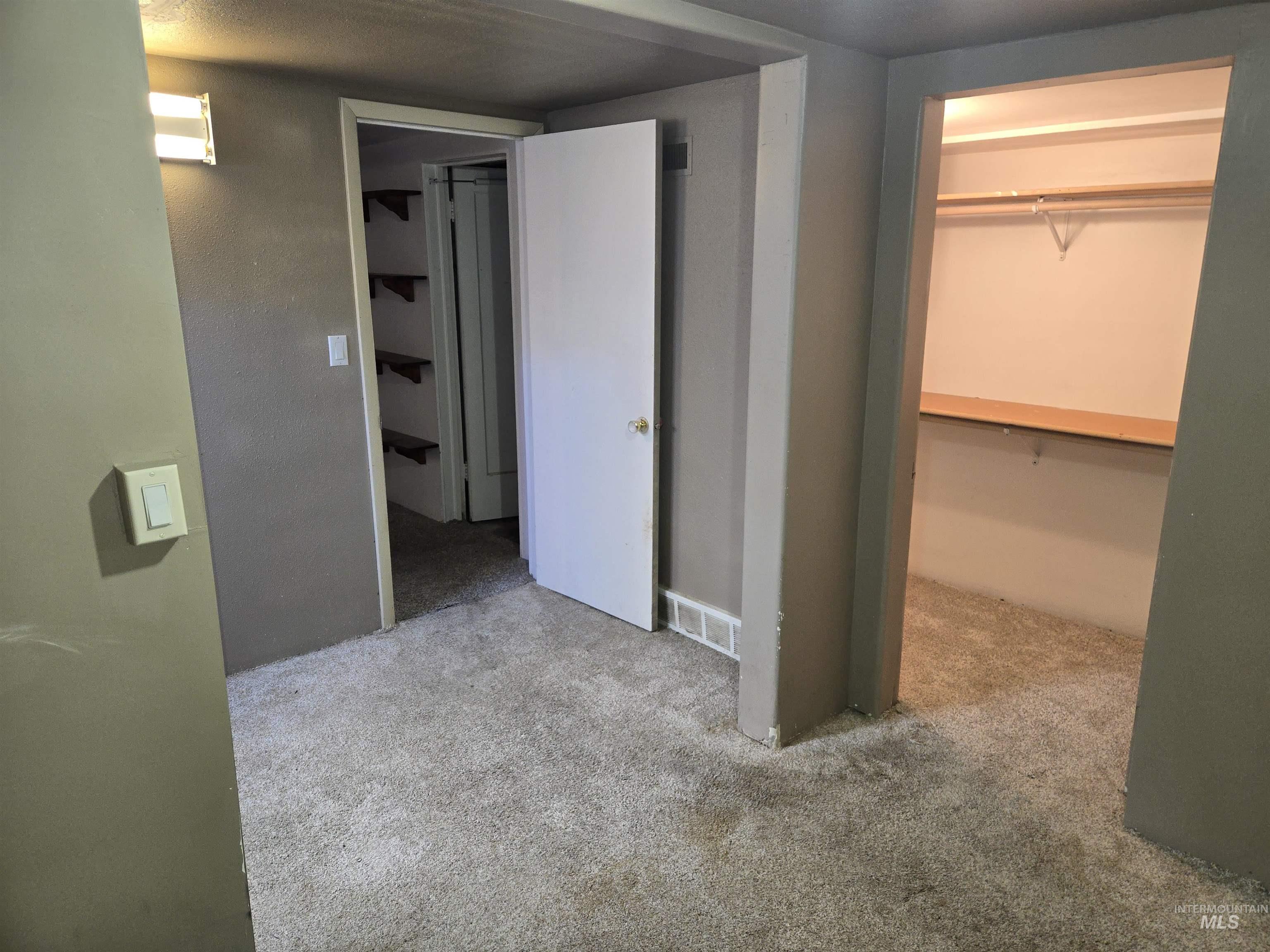 905 Main Street South, Kimberly, Idaho 83341, 3 Bedrooms, 2 Bathrooms, Residential For Sale, Price $241,000,MLS 98978238