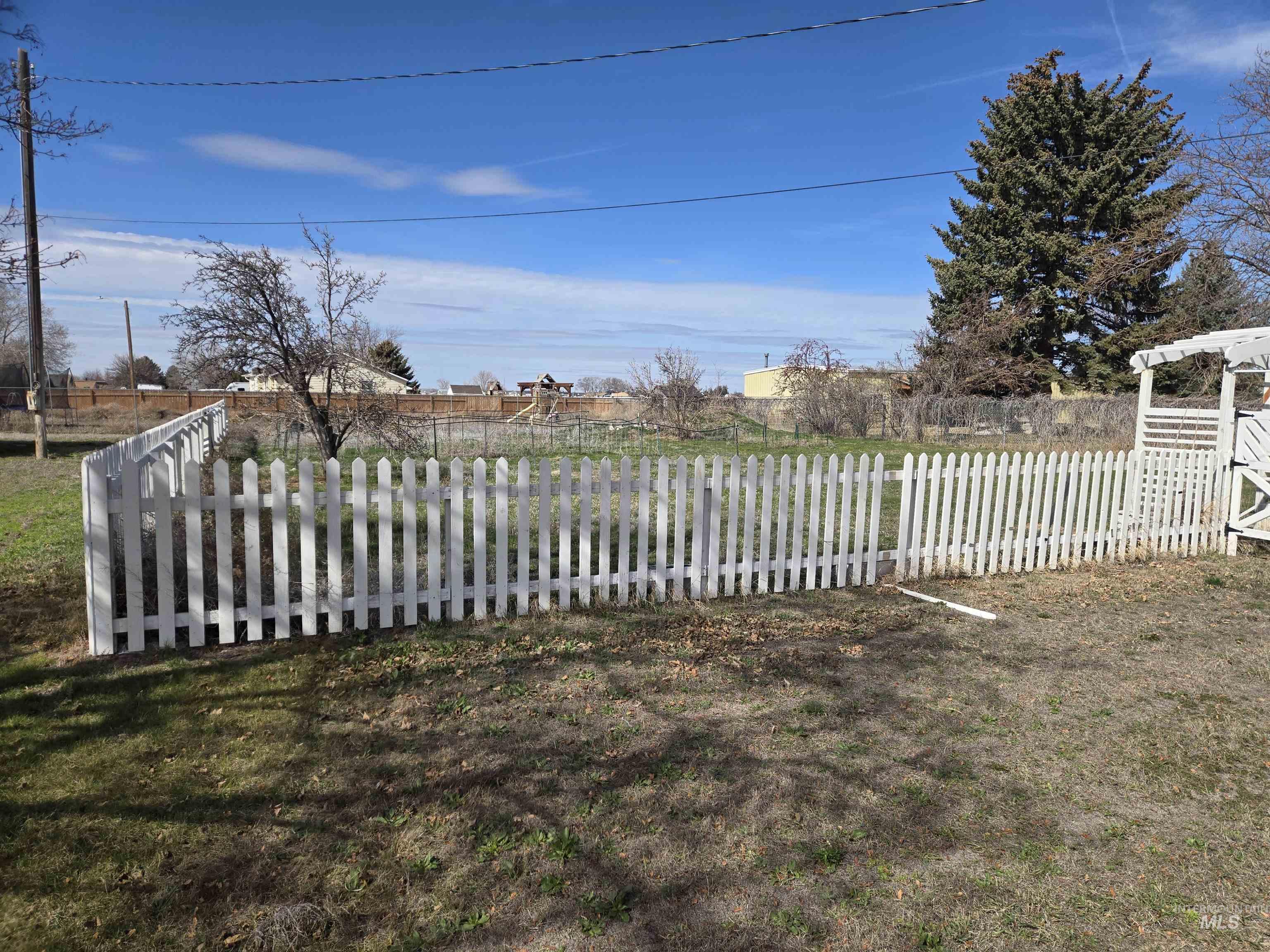 905 Main Street South, Kimberly, Idaho 83341, 3 Bedrooms, 2 Bathrooms, Residential For Sale, Price $241,000,MLS 98978238