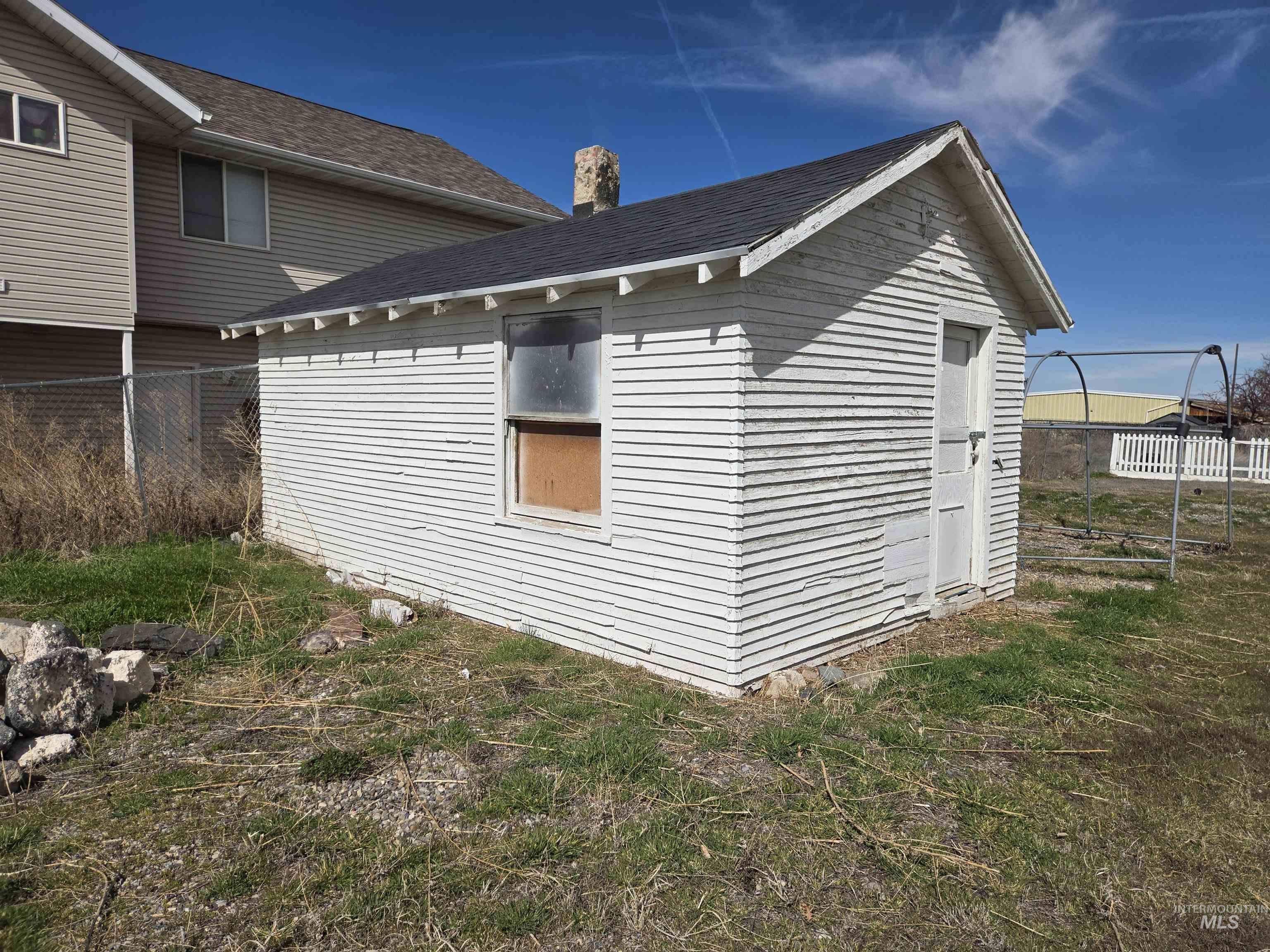 905 Main Street South, Kimberly, Idaho 83341, 3 Bedrooms, 2 Bathrooms, Residential For Sale, Price $241,000,MLS 98978238