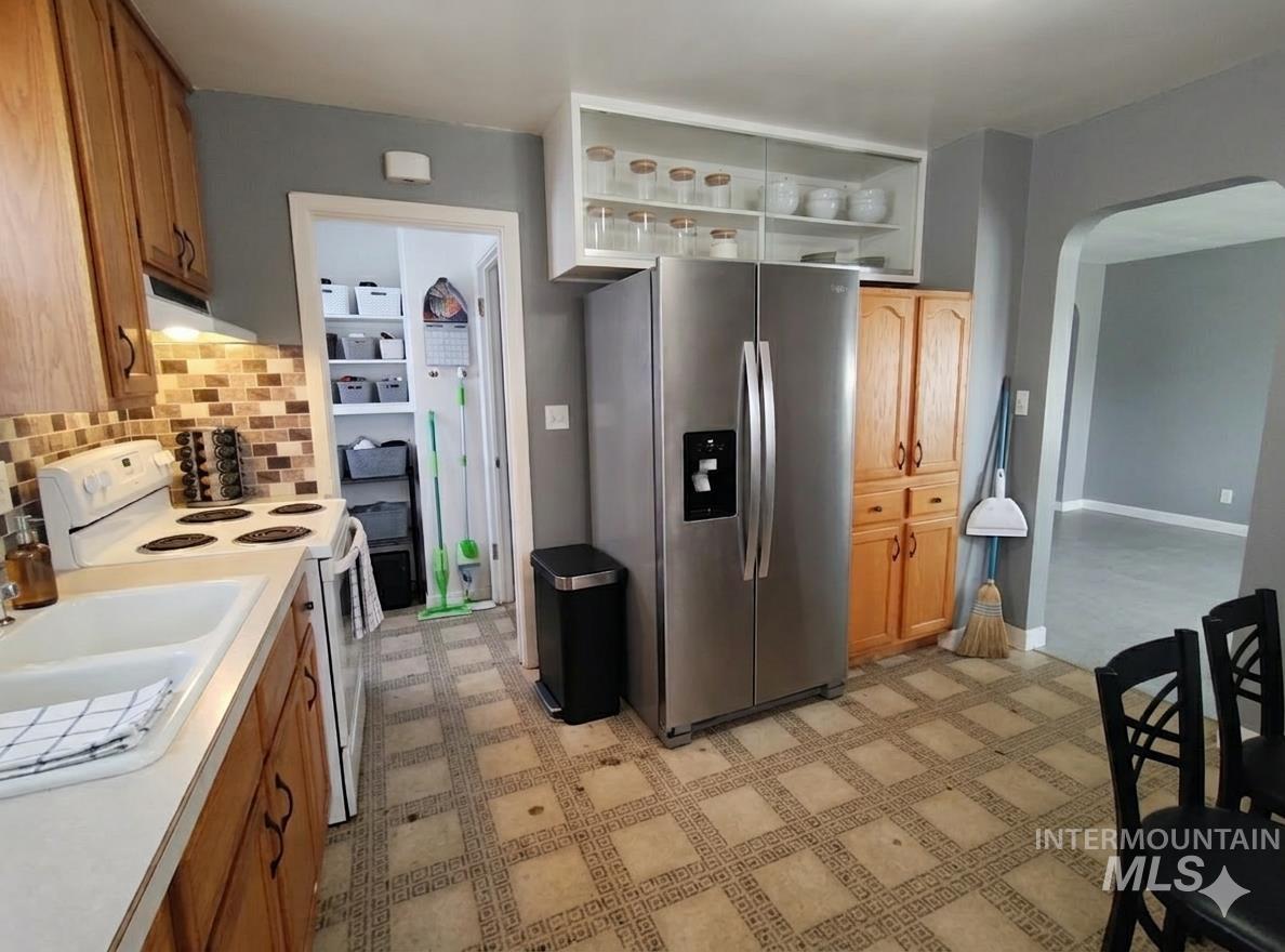 506 California st, Gooding, Idaho 83330, 4 Bedrooms, 2 Bathrooms, Residential For Sale, Price $270,000,MLS 98978239