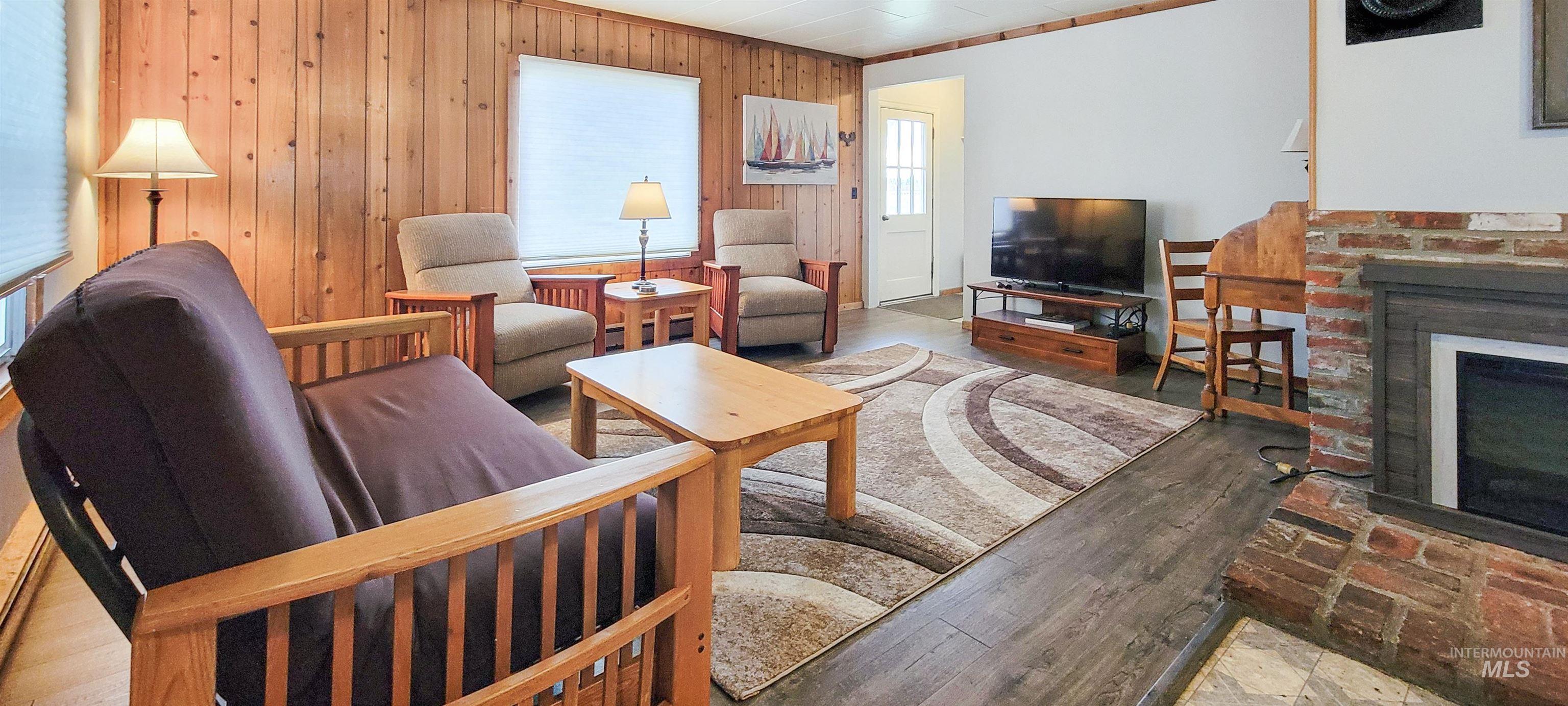 5505 N Hwy 95, Potlatch, Idaho 83855, 2 Bedrooms, 1 Bathroom, Residential Income For Sale, Price $859,000,MLS 98978241