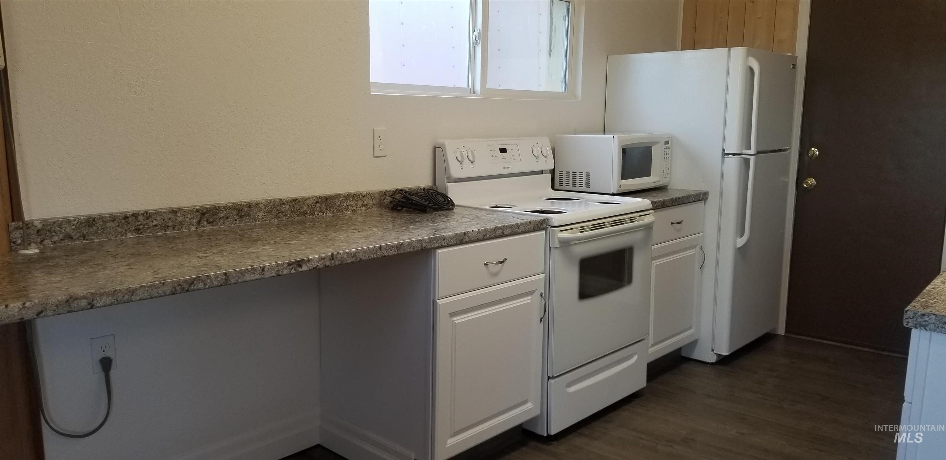 5505 N Hwy 95, Potlatch, Idaho 83855, 2 Bedrooms, 1 Bathroom, Residential Income For Sale, Price $859,000,MLS 98978241