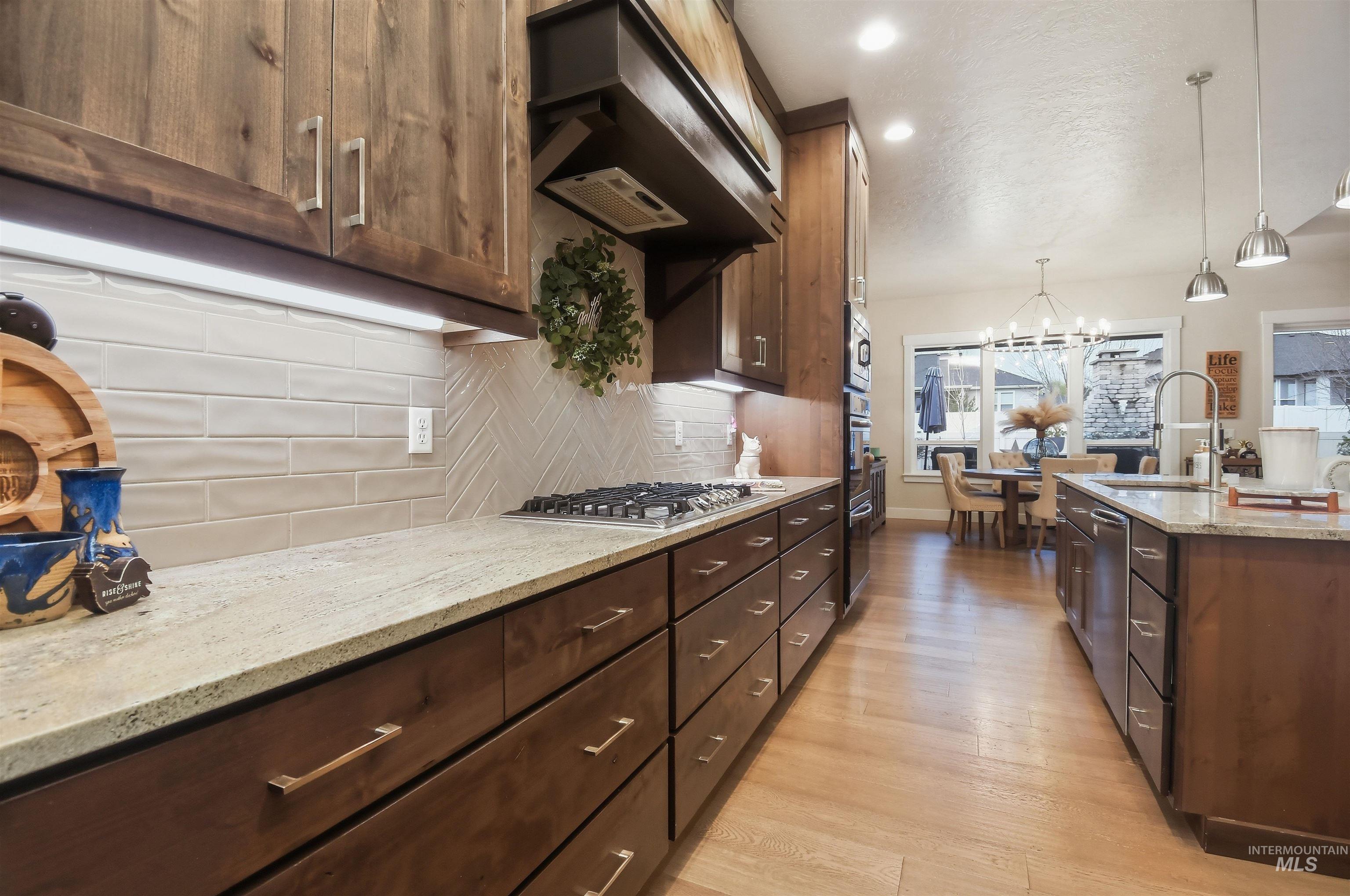 12174 W Lacerta Street, Star, Idaho 83669, 4 Bedrooms, 3.5 Bathrooms, Residential For Sale, Price $999,999, 98978242