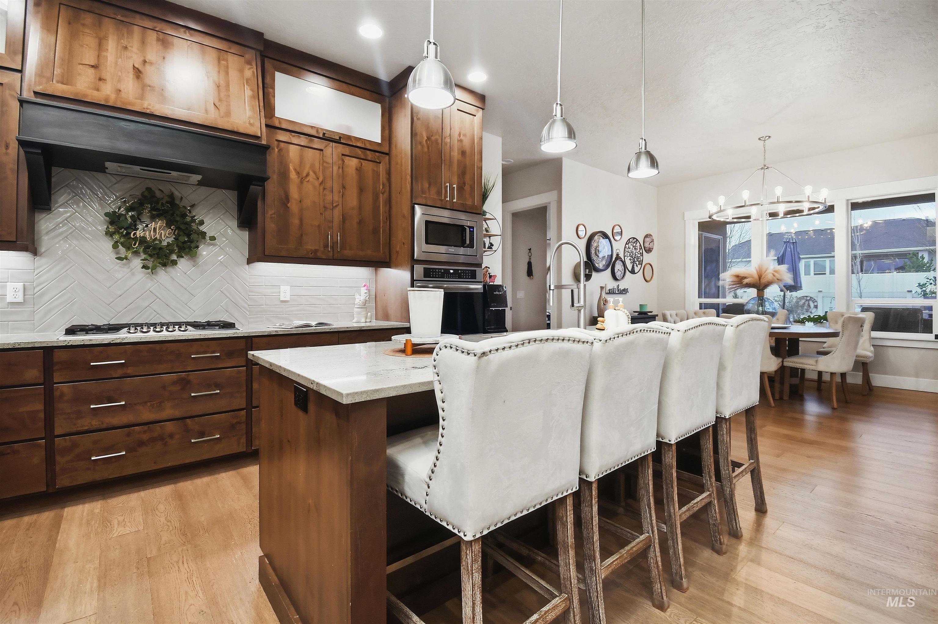 12174 W Lacerta Street, Star, Idaho 83669, 4 Bedrooms, 3.5 Bathrooms, Residential For Sale, Price $999,999,MLS 98978242