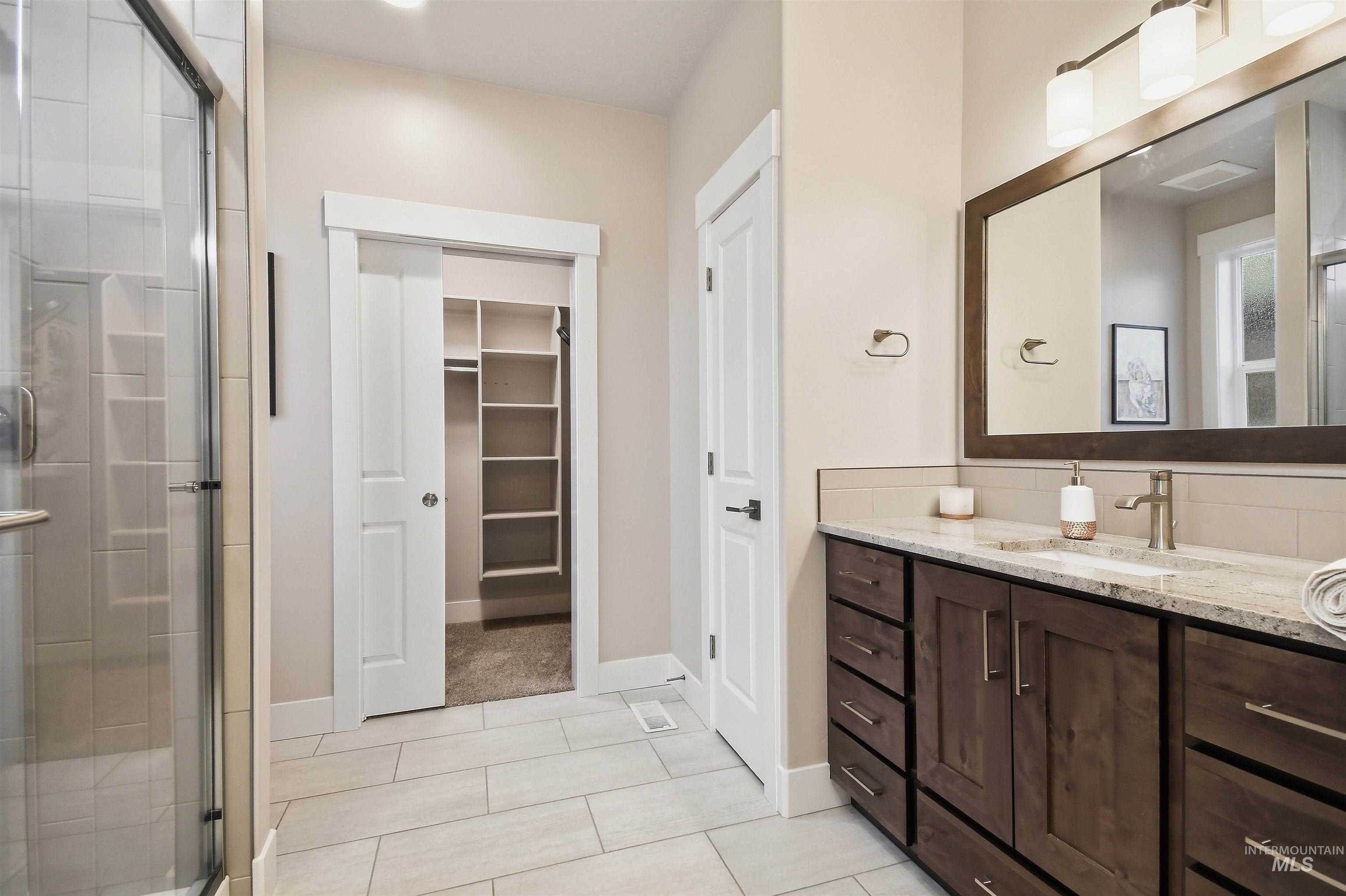 12174 W Lacerta Street, Star, Idaho 83669, 4 Bedrooms, 3.5 Bathrooms, Residential For Sale, Price $999,999,MLS 98978242