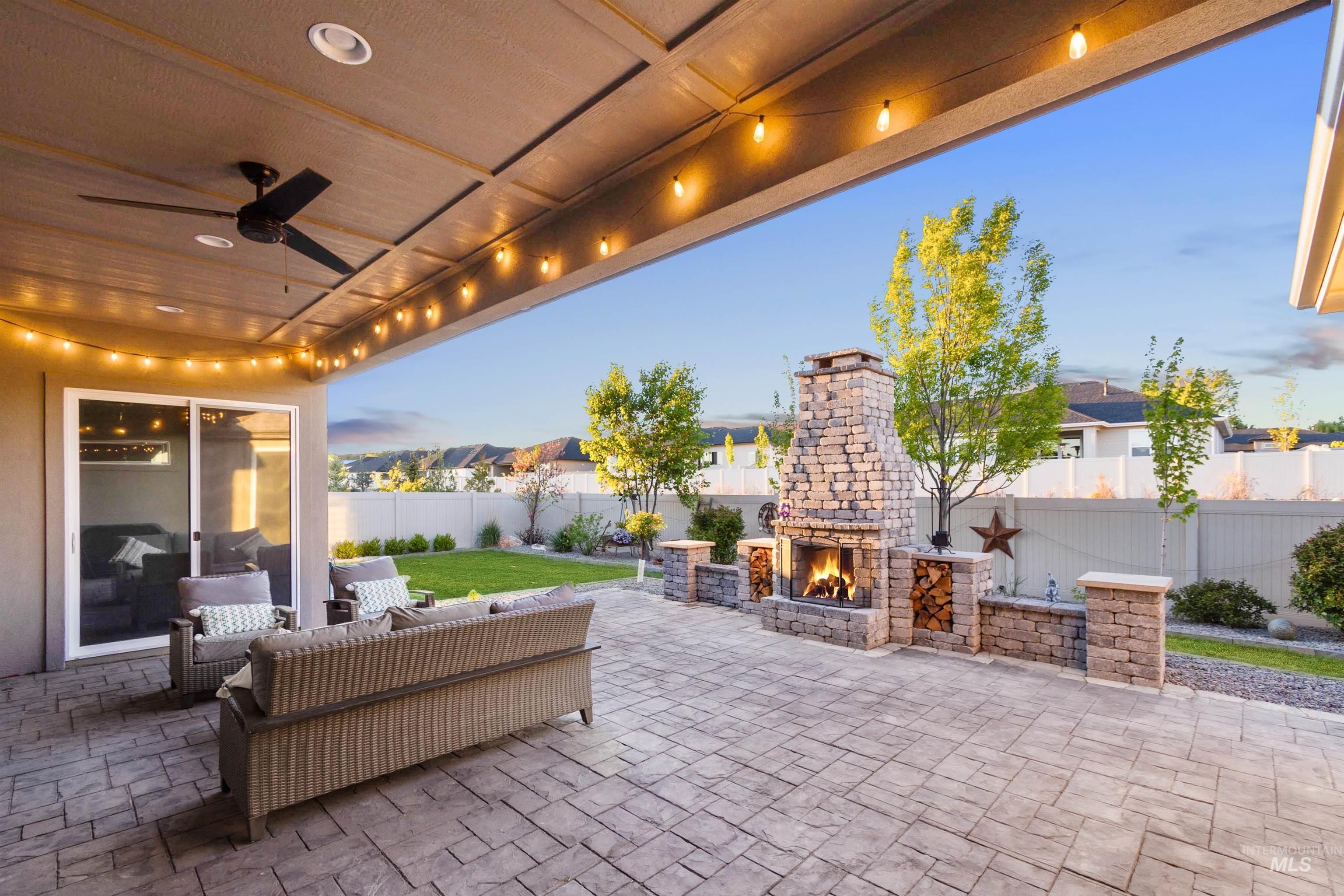 12174 W Lacerta Street, Star, Idaho 83669, 4 Bedrooms, 3.5 Bathrooms, Residential For Sale, Price $999,999,MLS 98978242