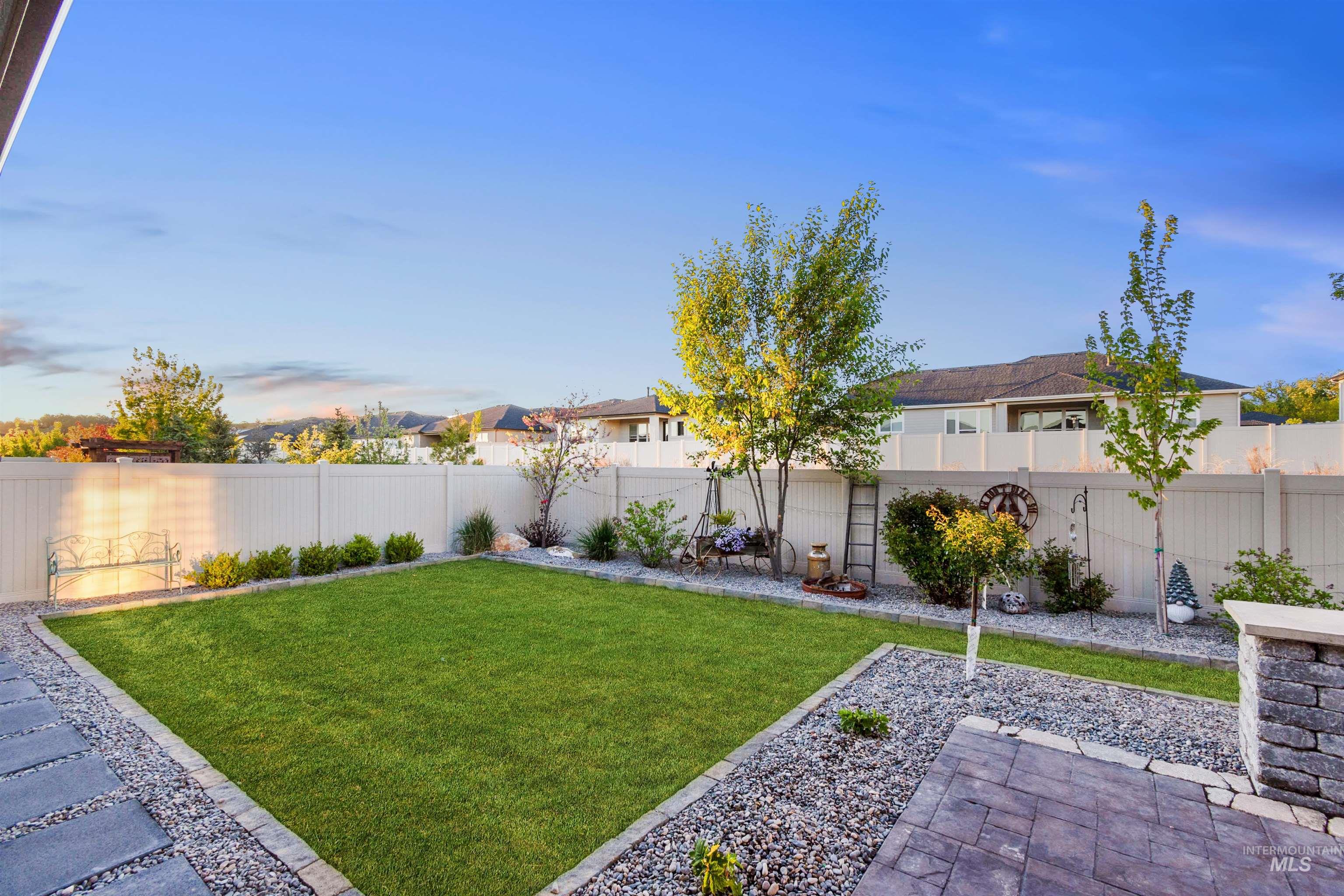 12174 W Lacerta Street, Star, Idaho 83669, 4 Bedrooms, 3.5 Bathrooms, Residential For Sale, Price $999,999,MLS 98978242