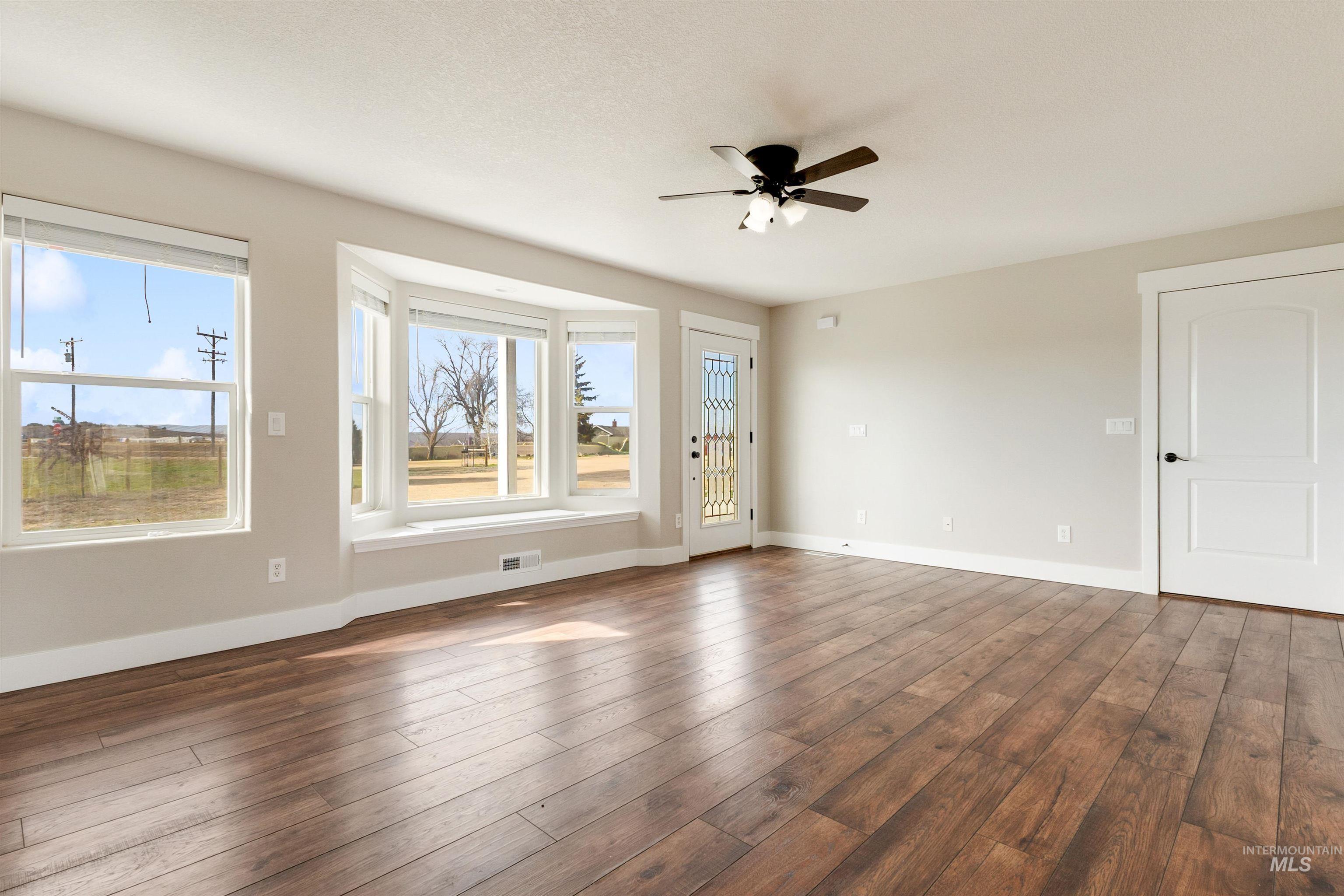 17530 Beet Rd., Caldwell, Idaho 83607, 4 Bedrooms, 2 Bathrooms, Residential For Sale, Price $734,900,MLS 98978243