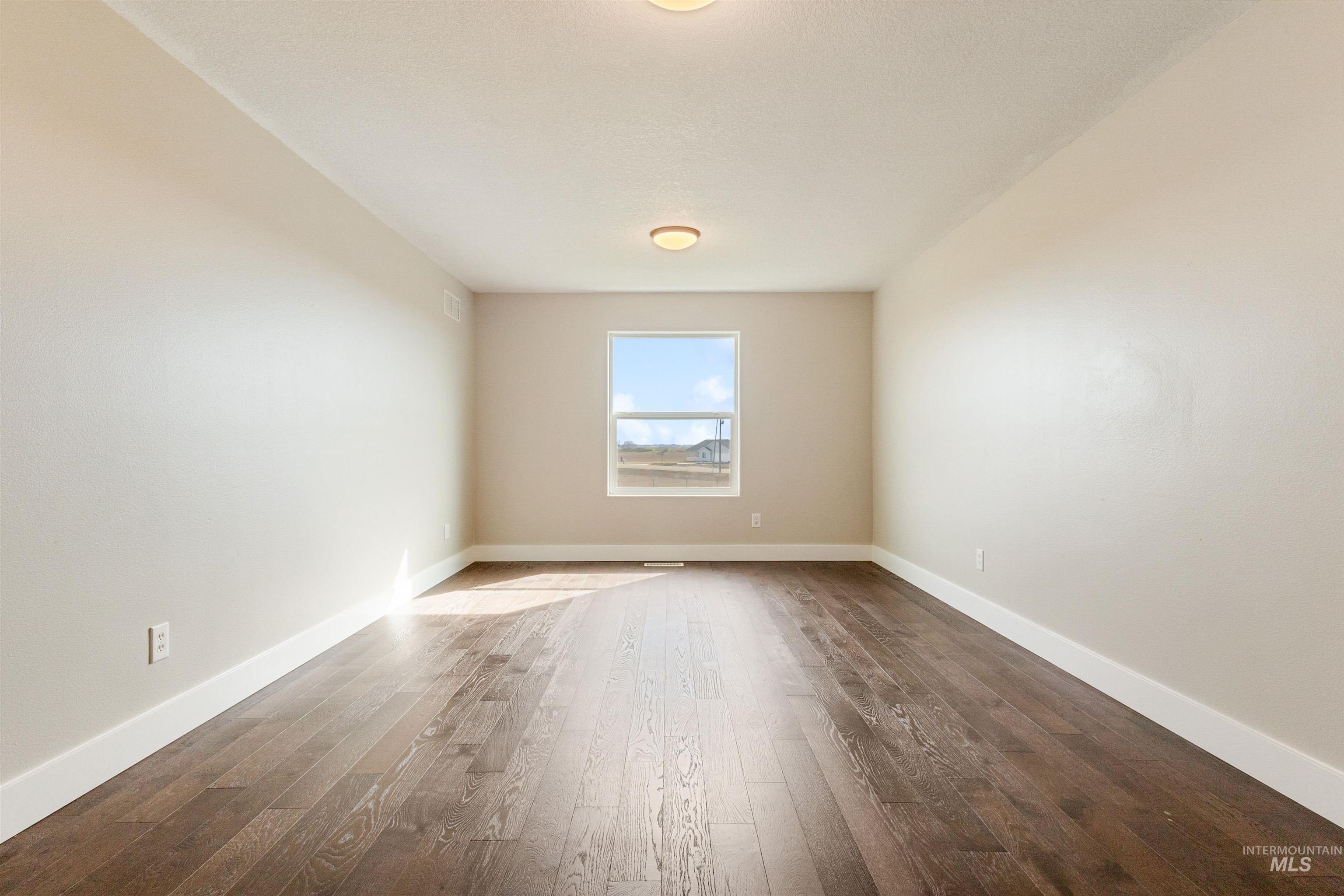 17530 Beet Rd., Caldwell, Idaho 83607, 4 Bedrooms, 2 Bathrooms, Residential For Sale, Price $734,900,MLS 98978243