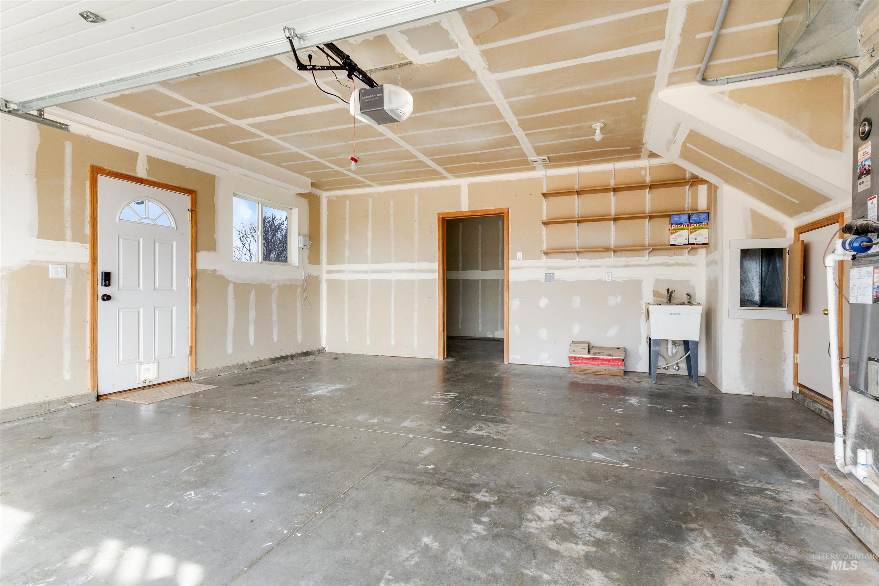 17530 Beet Rd., Caldwell, Idaho 83607, 4 Bedrooms, 2 Bathrooms, Residential For Sale, Price $734,900,MLS 98978243