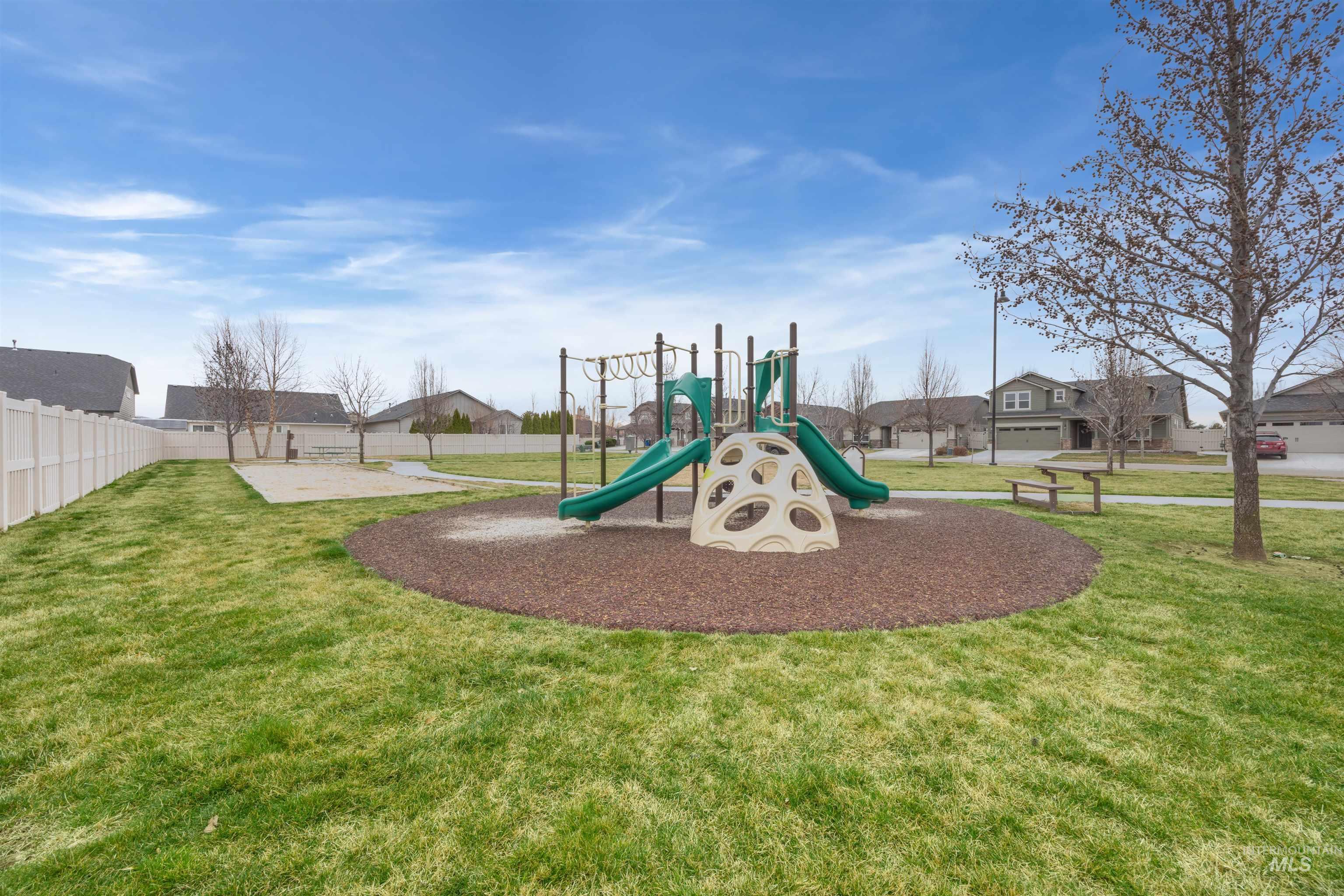 12310 W Azure St, Boise, Idaho 83713, 4 Bedrooms, 2 Bathrooms, Residential For Sale, Price $508,000,MLS 98978244