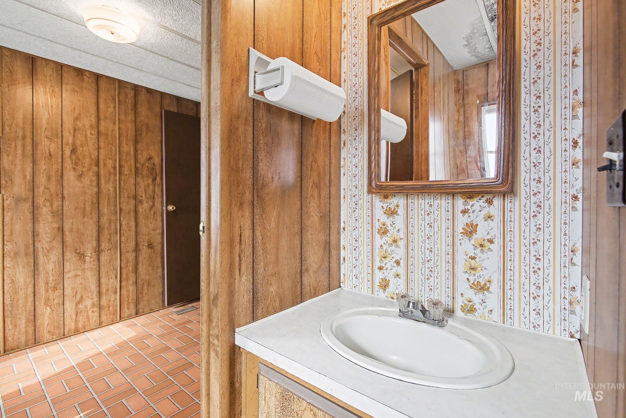 631 Preston Ave, Lewiston, Idaho 83501, 3 Bedrooms, 1.5 Bathrooms, Residential For Sale, Price $30,500,MLS 98978245