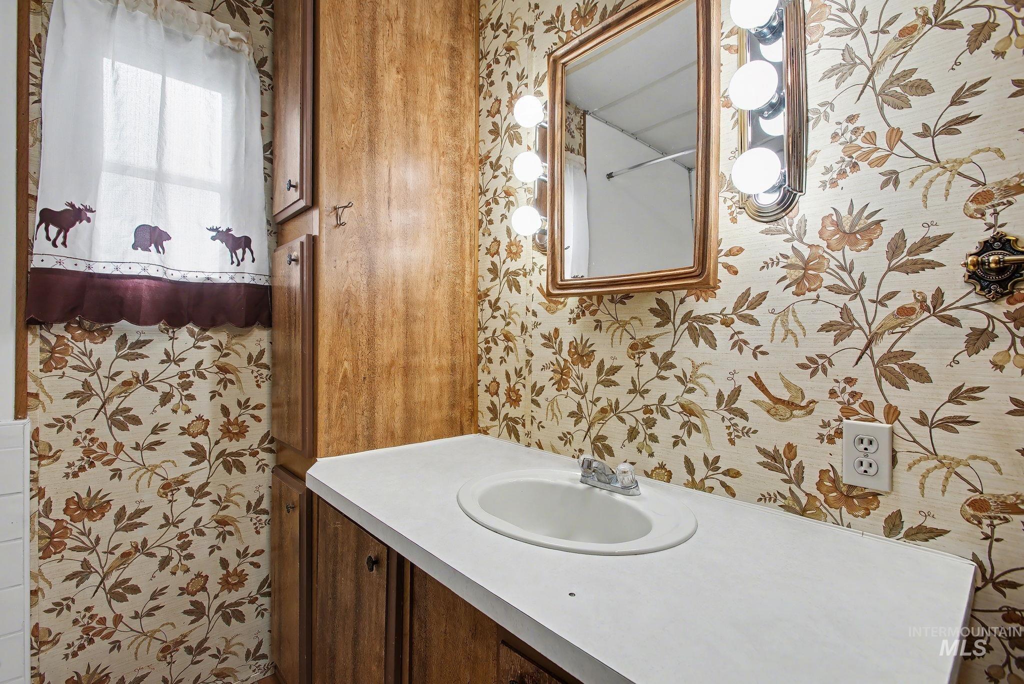 631 Preston Ave, Lewiston, Idaho 83501, 3 Bedrooms, 1.5 Bathrooms, Residential For Sale, Price $30,500,MLS 98978245