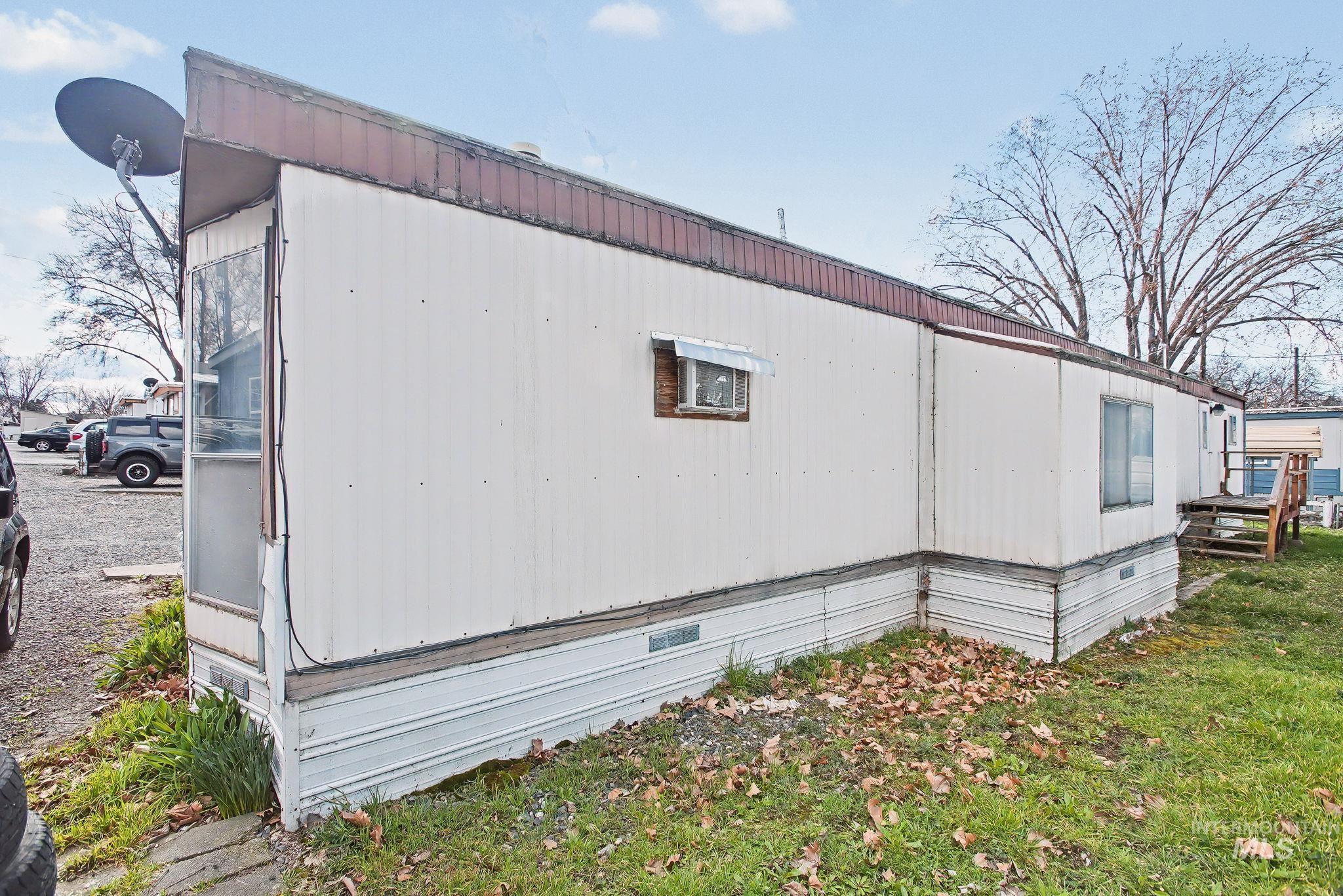 631 Preston Ave, Lewiston, Idaho 83501, 3 Bedrooms, 1.5 Bathrooms, Residential For Sale, Price $30,500,MLS 98978245