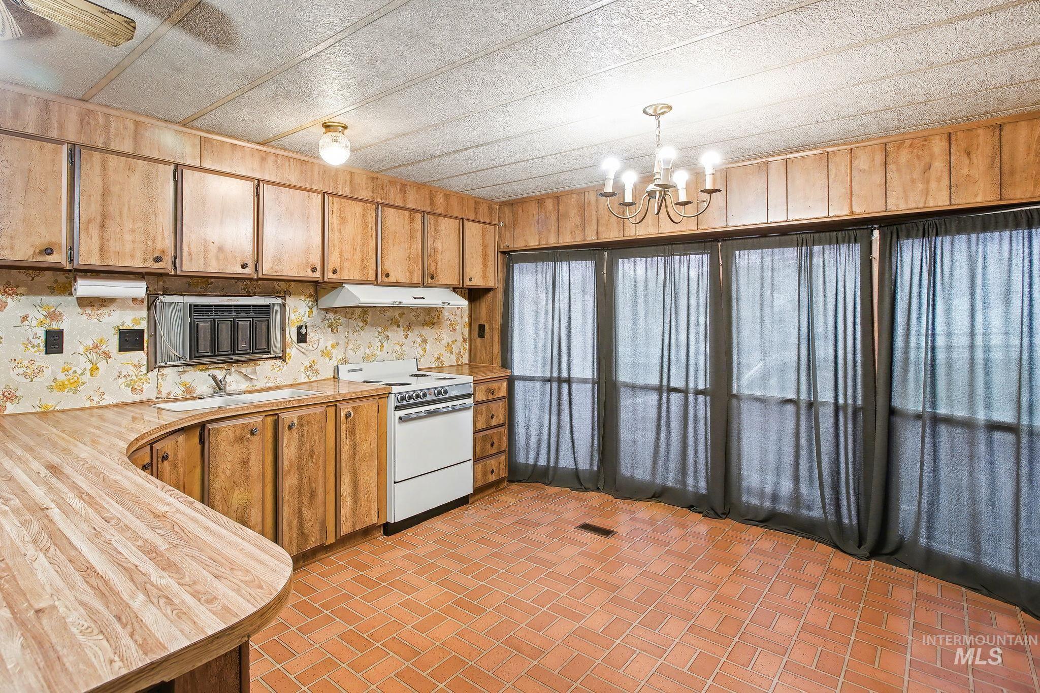 631 Preston Ave, Lewiston, Idaho 83501, 3 Bedrooms, 1.5 Bathrooms, Residential For Sale, Price $30,500,MLS 98978245