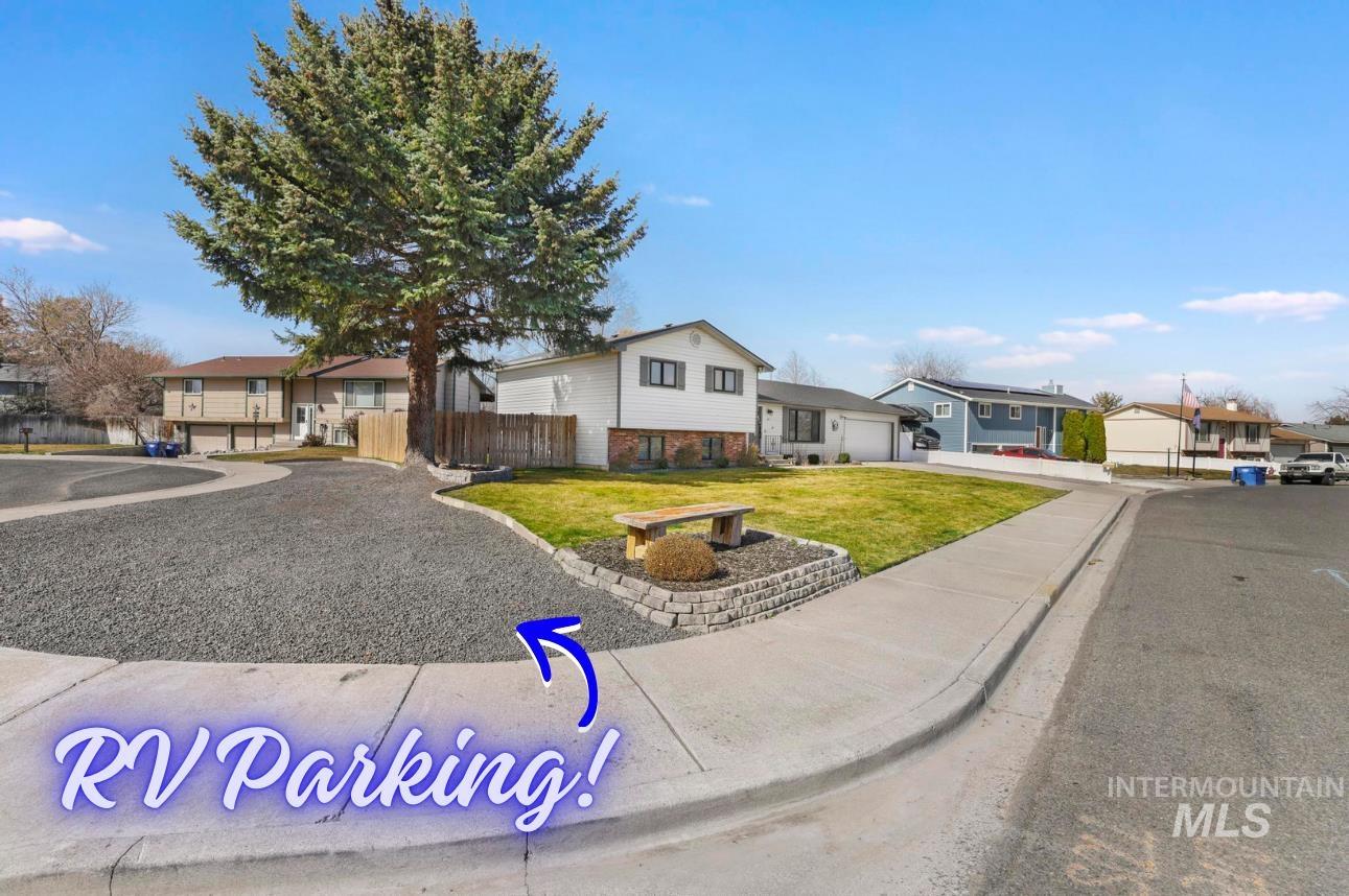 1149 Blake Street N, Twin Falls, Idaho 83301, 4 Bedrooms, 3 Bathrooms, Residential For Sale, Price $459,900,MLS 98978246