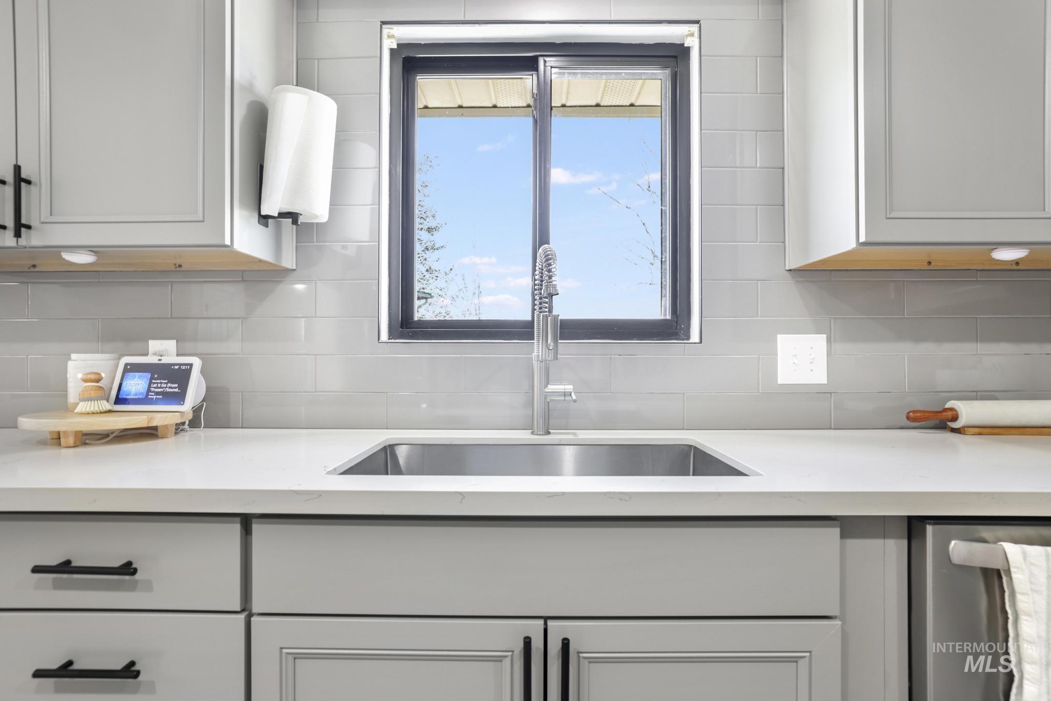 1149 Blake Street N, Twin Falls, Idaho 83301, 4 Bedrooms, 3 Bathrooms, Residential For Sale, Price $459,900,MLS 98978246