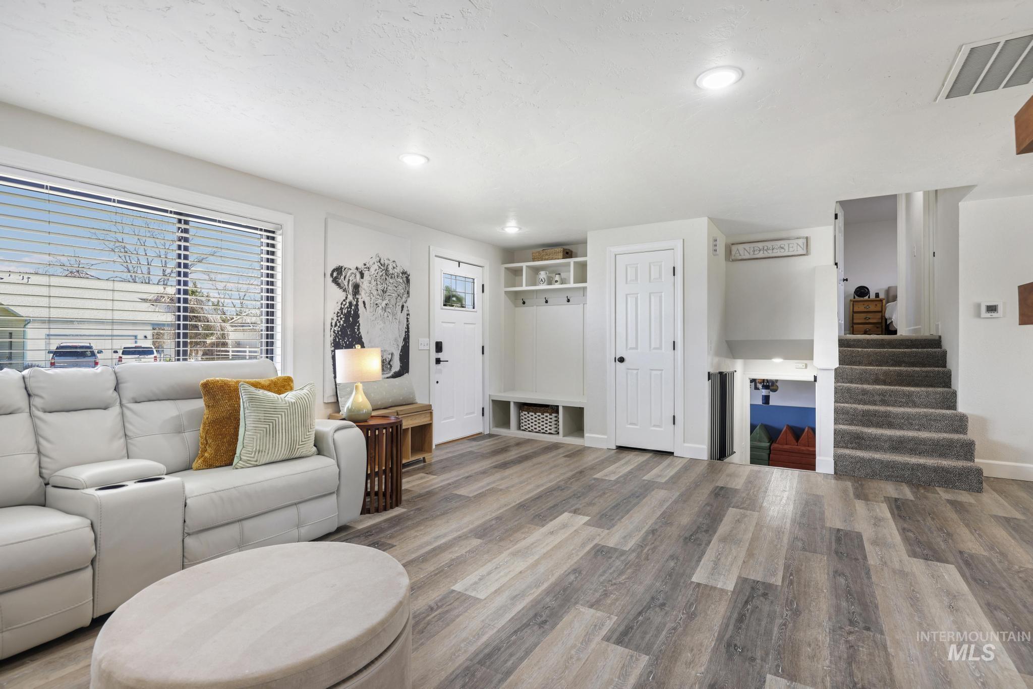 1149 Blake Street N, Twin Falls, Idaho 83301, 4 Bedrooms, 3 Bathrooms, Residential For Sale, Price $459,900,MLS 98978246