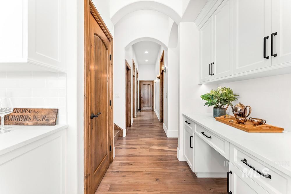 547 E Orion Ct, Boise, Idaho 83702, 5 Bedrooms, 4.5 Bathrooms, Residential For Sale, Price $3,100,000, 98978247