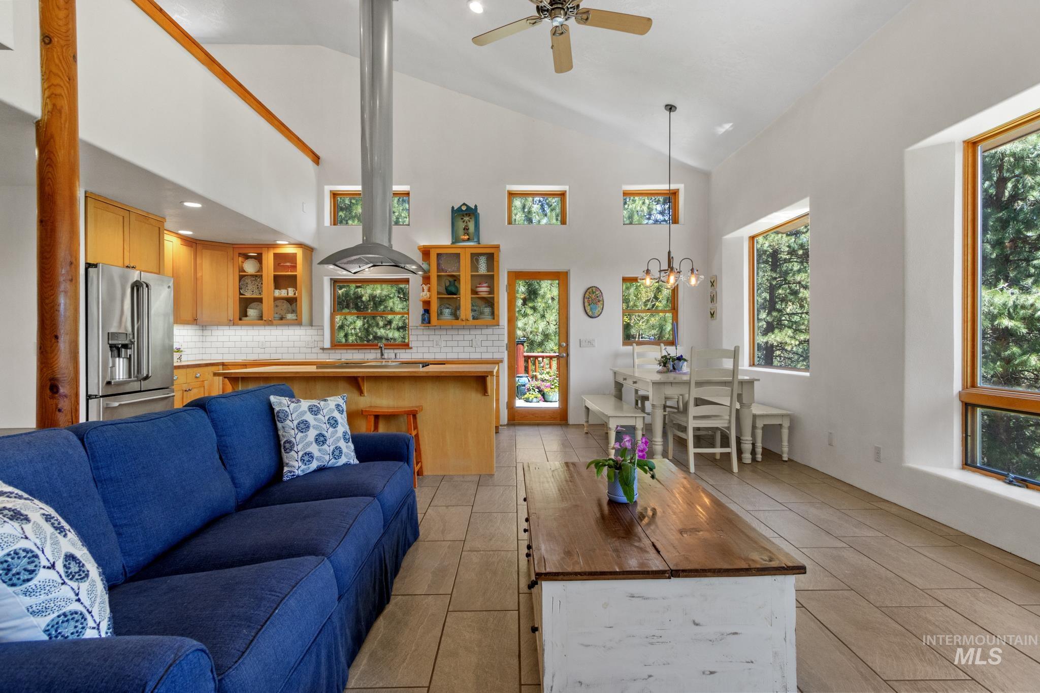 222 Rush Creek Road, Boise, Idaho 83716, 3 Bedrooms, 2.5 Bathrooms, Residential For Sale, Price $799,000,MLS 98978248