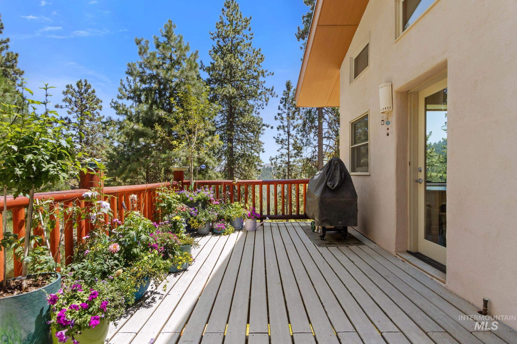 222 Rush Creek Road, Boise, Idaho 83716, 3 Bedrooms, 2.5 Bathrooms, Residential For Sale, Price $799,000,MLS 98978248