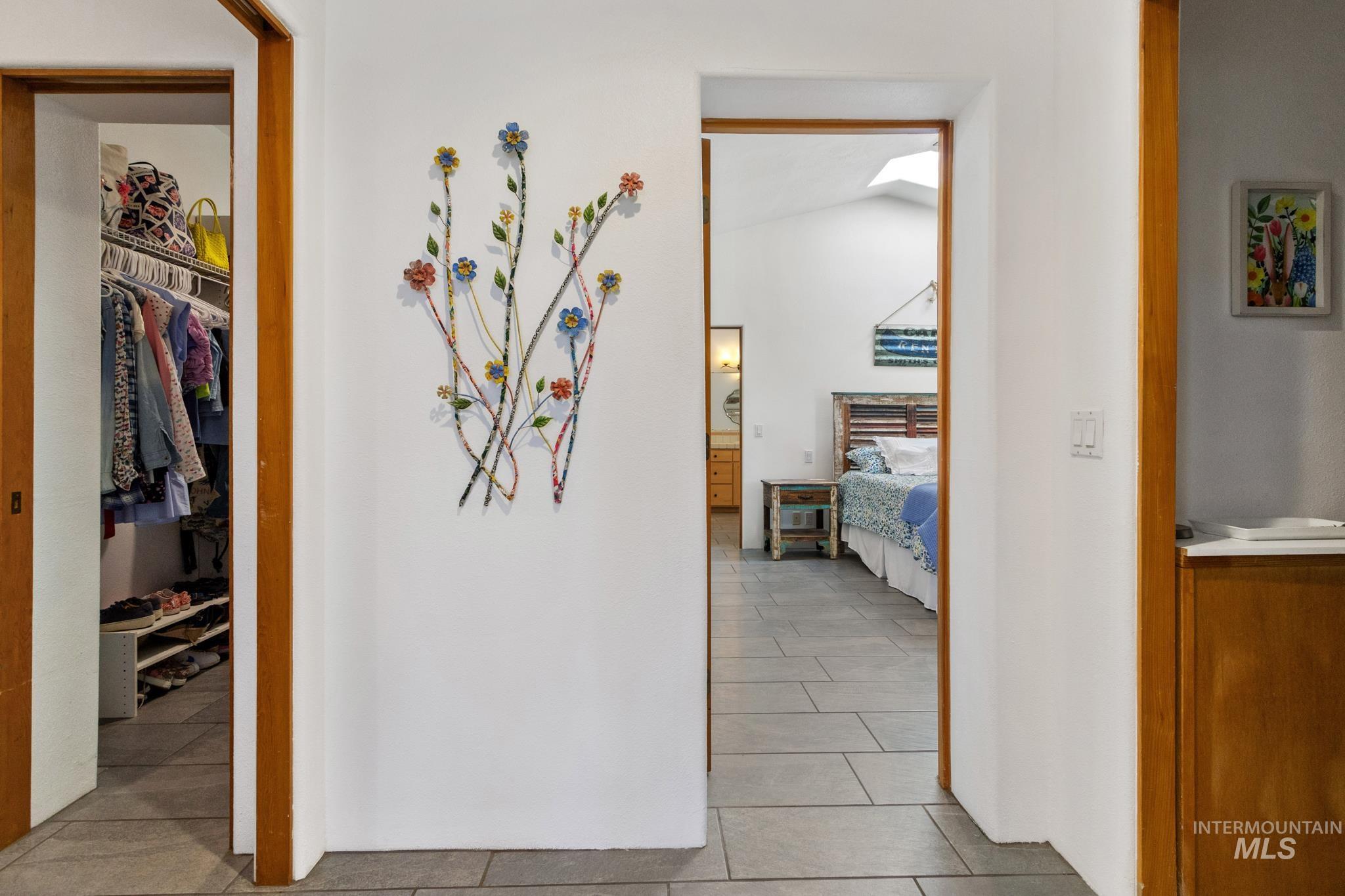 222 Rush Creek Road, Boise, Idaho 83716, 3 Bedrooms, 2.5 Bathrooms, Residential For Sale, Price $799,000,MLS 98978248