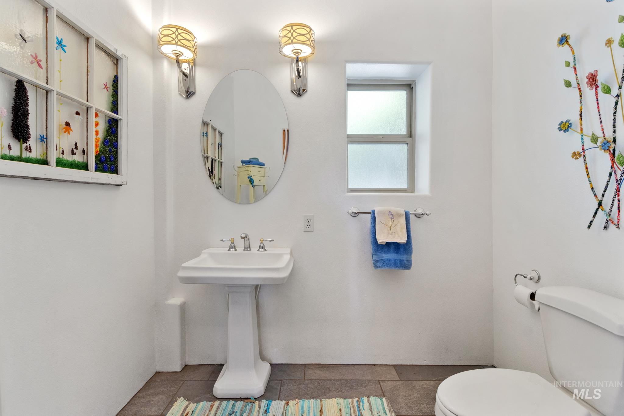 222 Rush Creek Road, Boise, Idaho 83716, 3 Bedrooms, 2.5 Bathrooms, Residential For Sale, Price $799,000,MLS 98978248