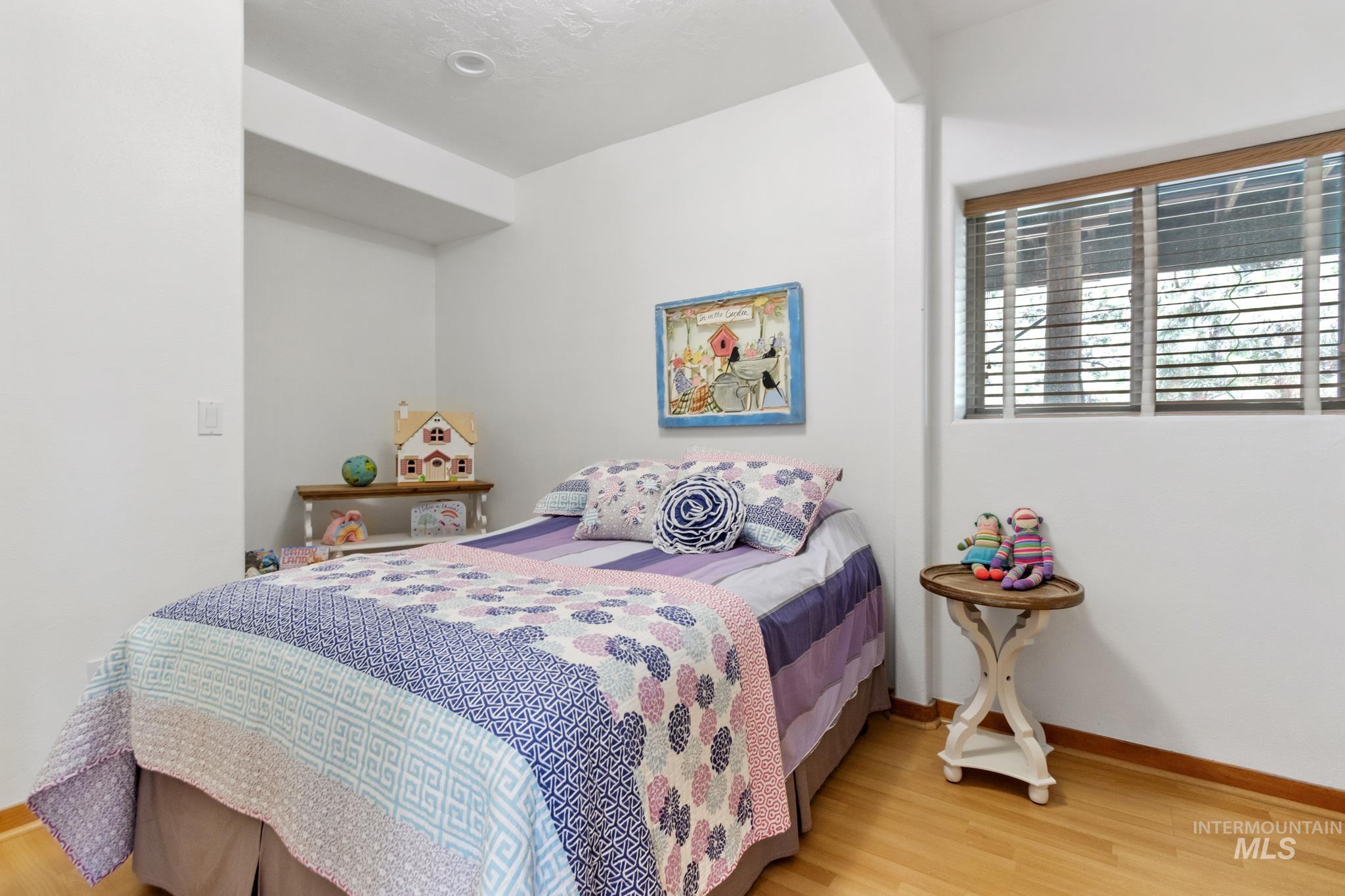 222 Rush Creek Road, Boise, Idaho 83716, 3 Bedrooms, 2.5 Bathrooms, Residential For Sale, Price $799,000,MLS 98978248