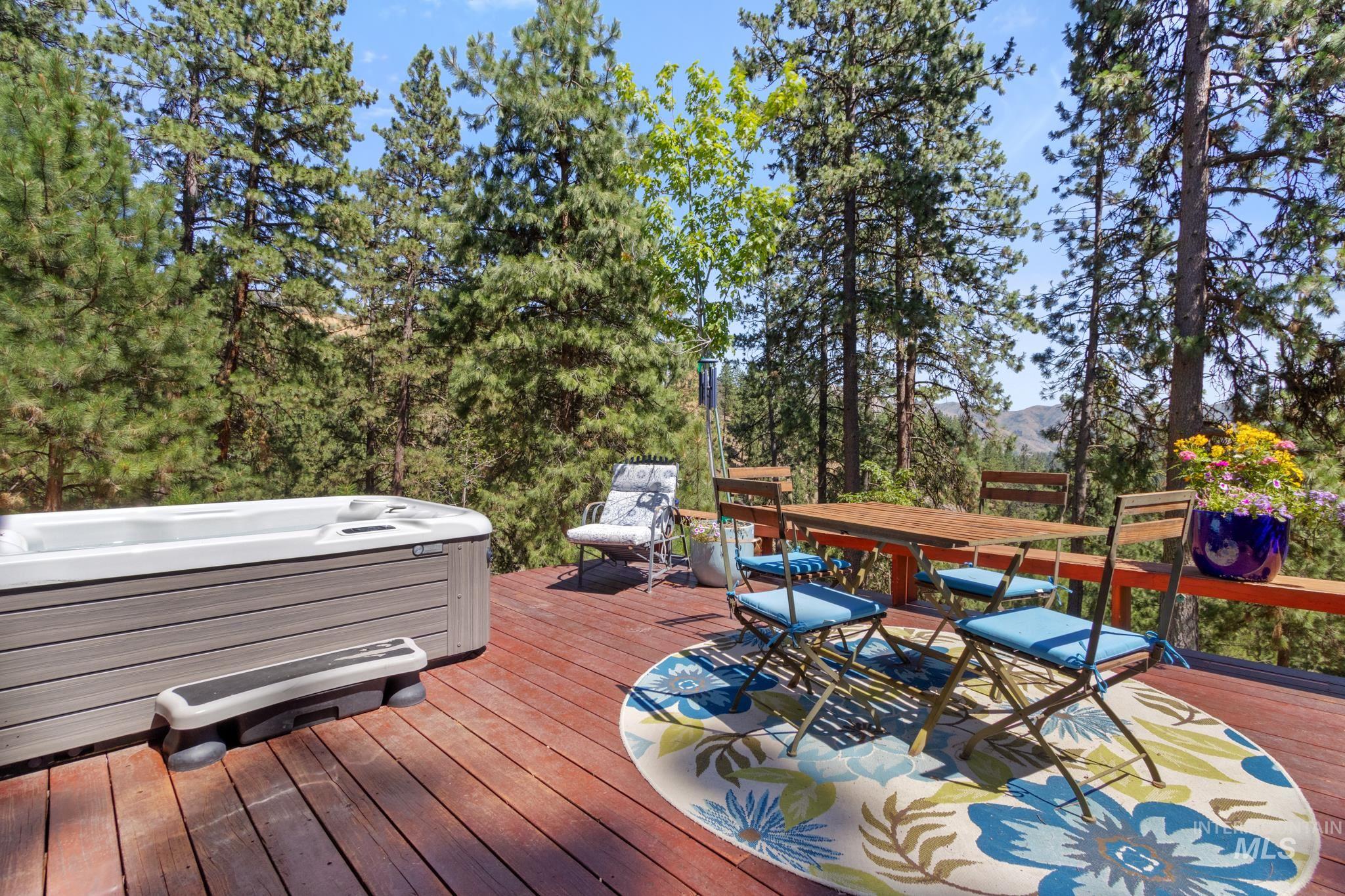 222 Rush Creek Road, Boise, Idaho 83716, 3 Bedrooms, 2.5 Bathrooms, Residential For Sale, Price $799,000,MLS 98978248