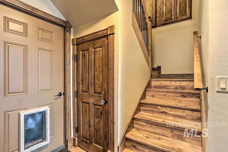 18 Shady Ln, Garden Valley, Idaho 83622, 3 Bedrooms, 3 Bathrooms, Residential For Sale, Price $1,250,000,MLS 98978250