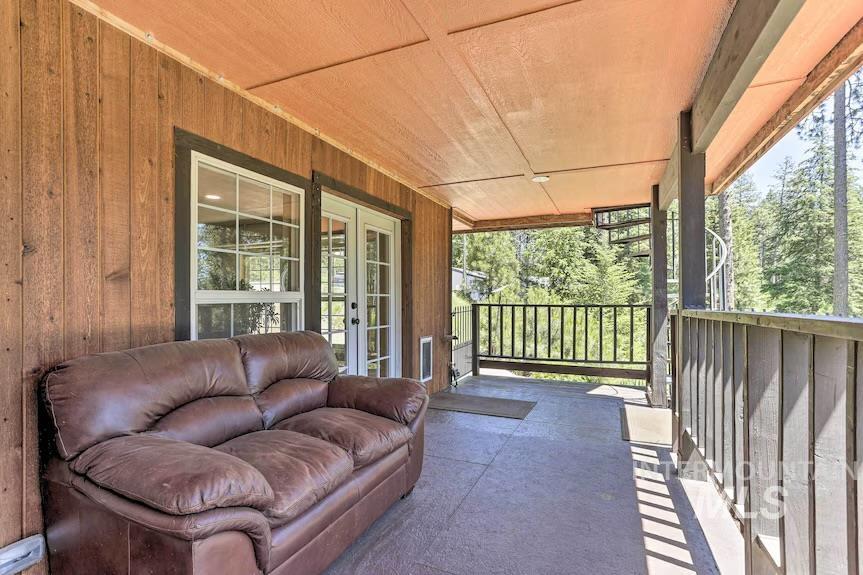 18 Shady Ln, Garden Valley, Idaho 83622, 3 Bedrooms, 3 Bathrooms, Residential For Sale, Price $1,250,000,MLS 98978250