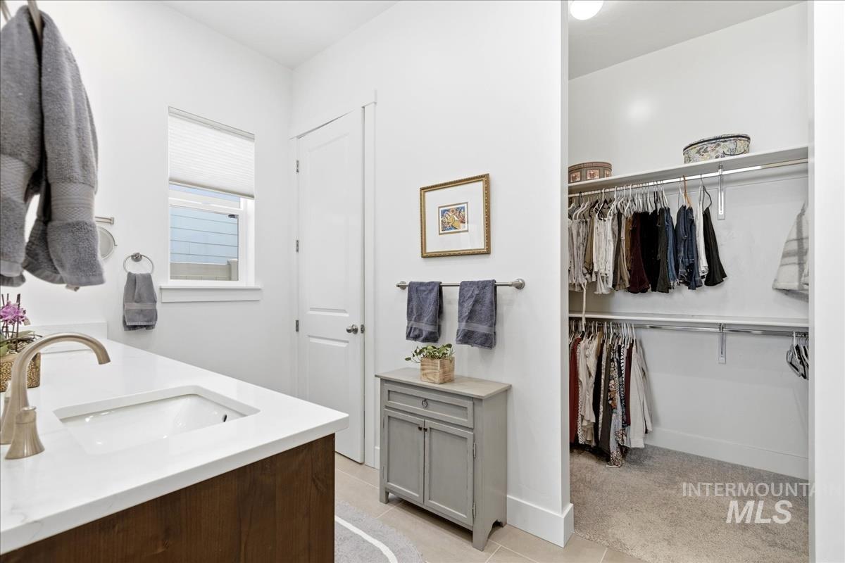 8680 W Pickett Creek St, Star, Idaho 83669, 2 Bedrooms, 2 Bathrooms, Residential For Sale, Price $599,900,MLS 98978252