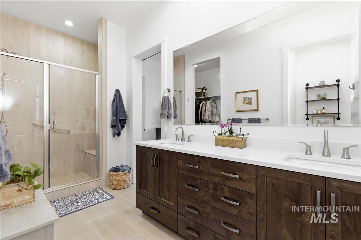 8680 W Pickett Creek St, Star, Idaho 83669, 2 Bedrooms, 2 Bathrooms, Residential For Sale, Price $599,900,MLS 98978252