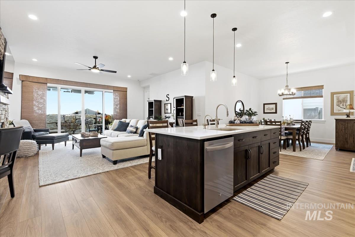 8680 W Pickett Creek St, Star, Idaho 83669, 2 Bedrooms, 2 Bathrooms, Residential For Sale, Price $599,900,MLS 98978252