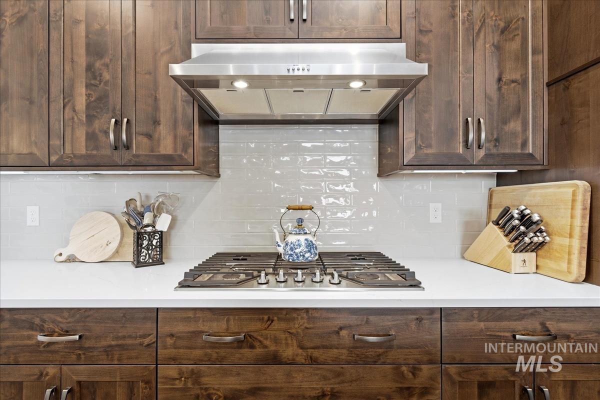 8680 W Pickett Creek St, Star, Idaho 83669, 2 Bedrooms, 2 Bathrooms, Residential For Sale, Price $599,900,MLS 98978252