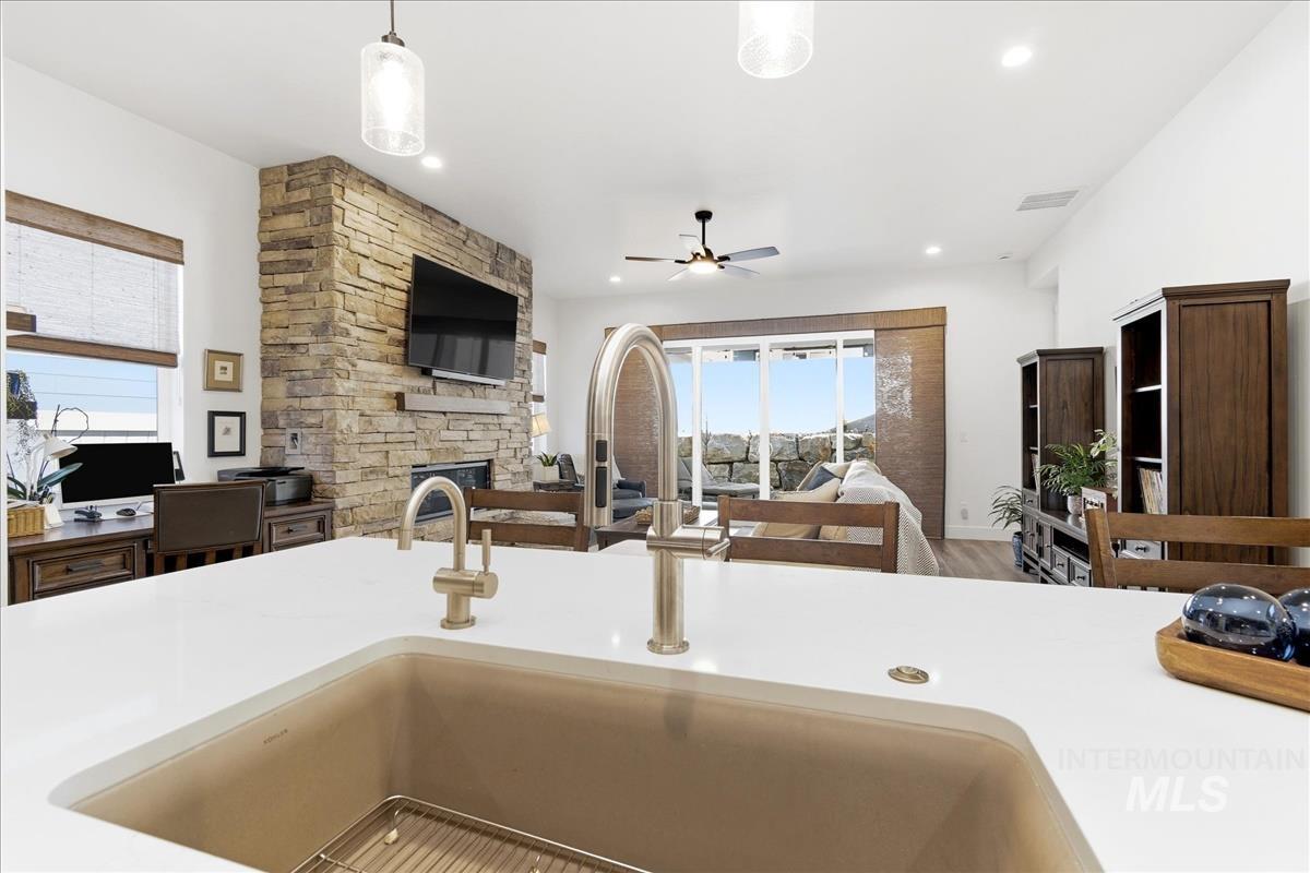 8680 W Pickett Creek St, Star, Idaho 83669, 2 Bedrooms, 2 Bathrooms, Residential For Sale, Price $599,900,MLS 98978252