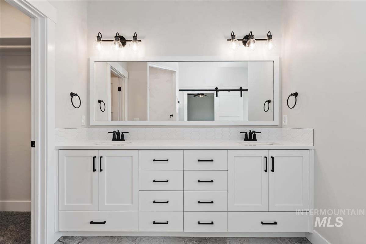 8650 SW El Camino Court, Mountain Home, Idaho 83647, 5 Bedrooms, 3 Bathrooms, Residential For Sale, Price $937,000, 98978254