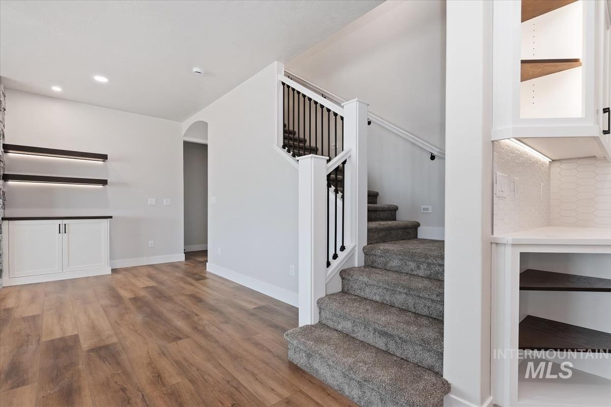 8650 SW El Camino Court, Mountain Home, Idaho 83647, 5 Bedrooms, 3 Bathrooms, Residential For Sale, Price $937,000, 98978254