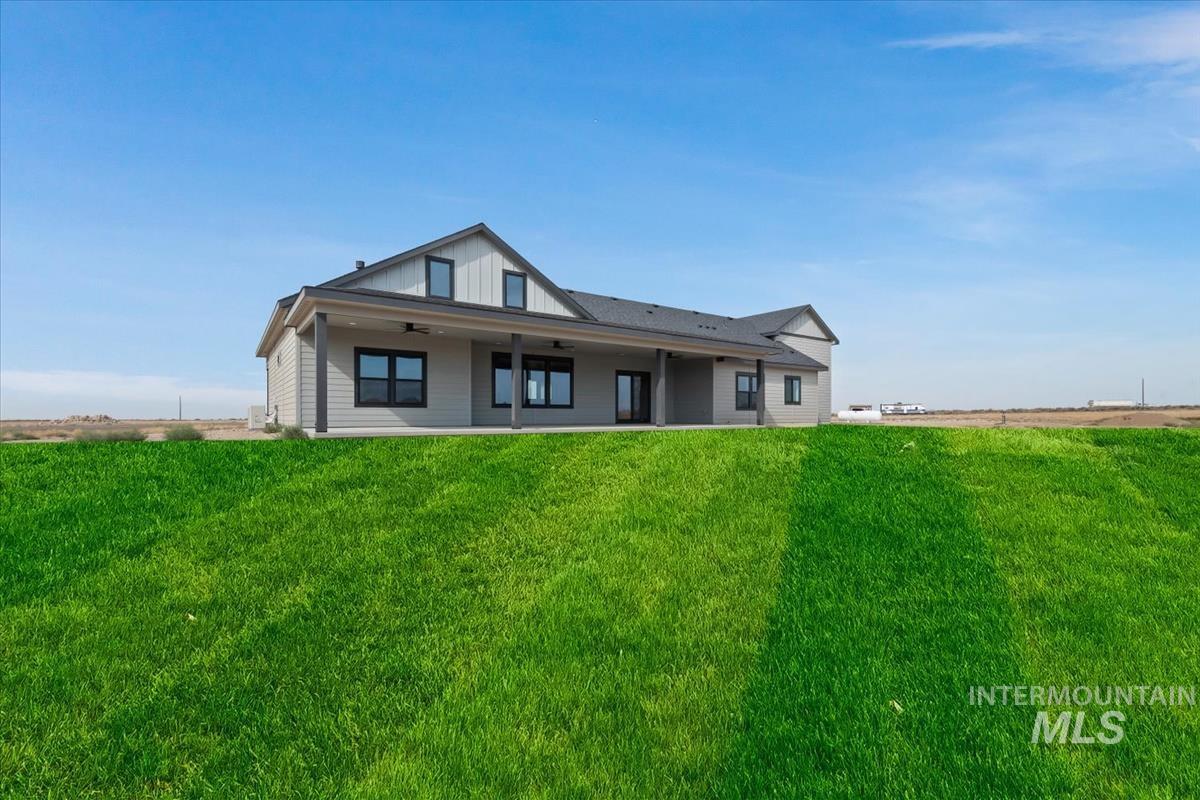 8650 SW El Camino Court, Mountain Home, Idaho 83647, 5 Bedrooms, 3 Bathrooms, Residential For Sale, Price $937,000, 98978254