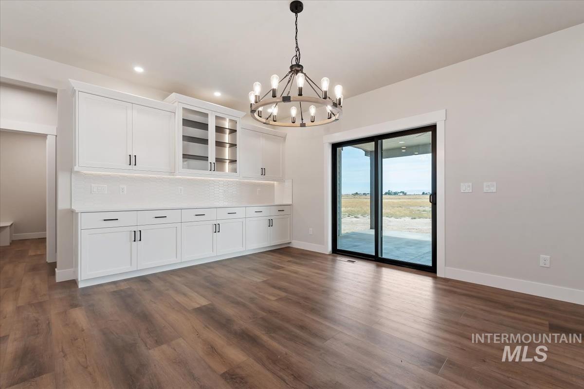 8650 SW El Camino Court, Mountain Home, Idaho 83647, 5 Bedrooms, 3 Bathrooms, Residential For Sale, Price $937,000, 98978254