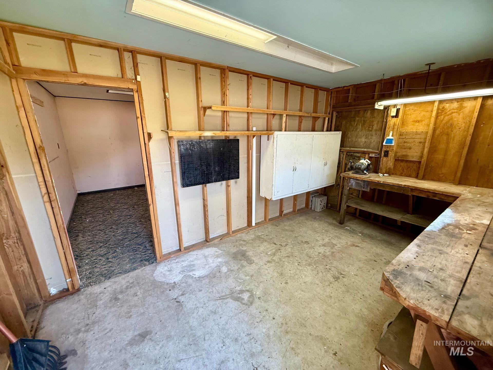 517 12th st, Clarkston, Washington 99403, 2 Bedrooms, 1 Bathroom, Residential Income For Sale, Price $369,700,MLS 98978256