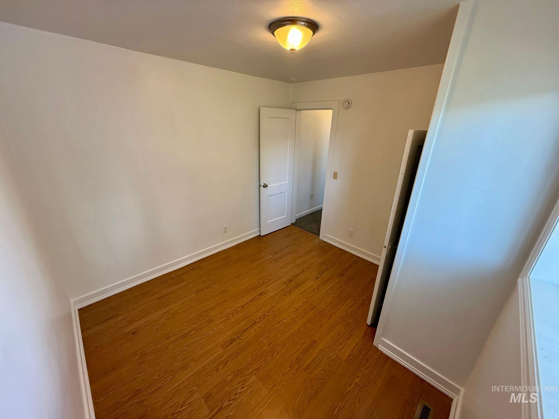 517 12th st, Clarkston, Washington 99403, 2 Bedrooms, 1 Bathroom, Residential Income For Sale, Price $369,700,MLS 98978256