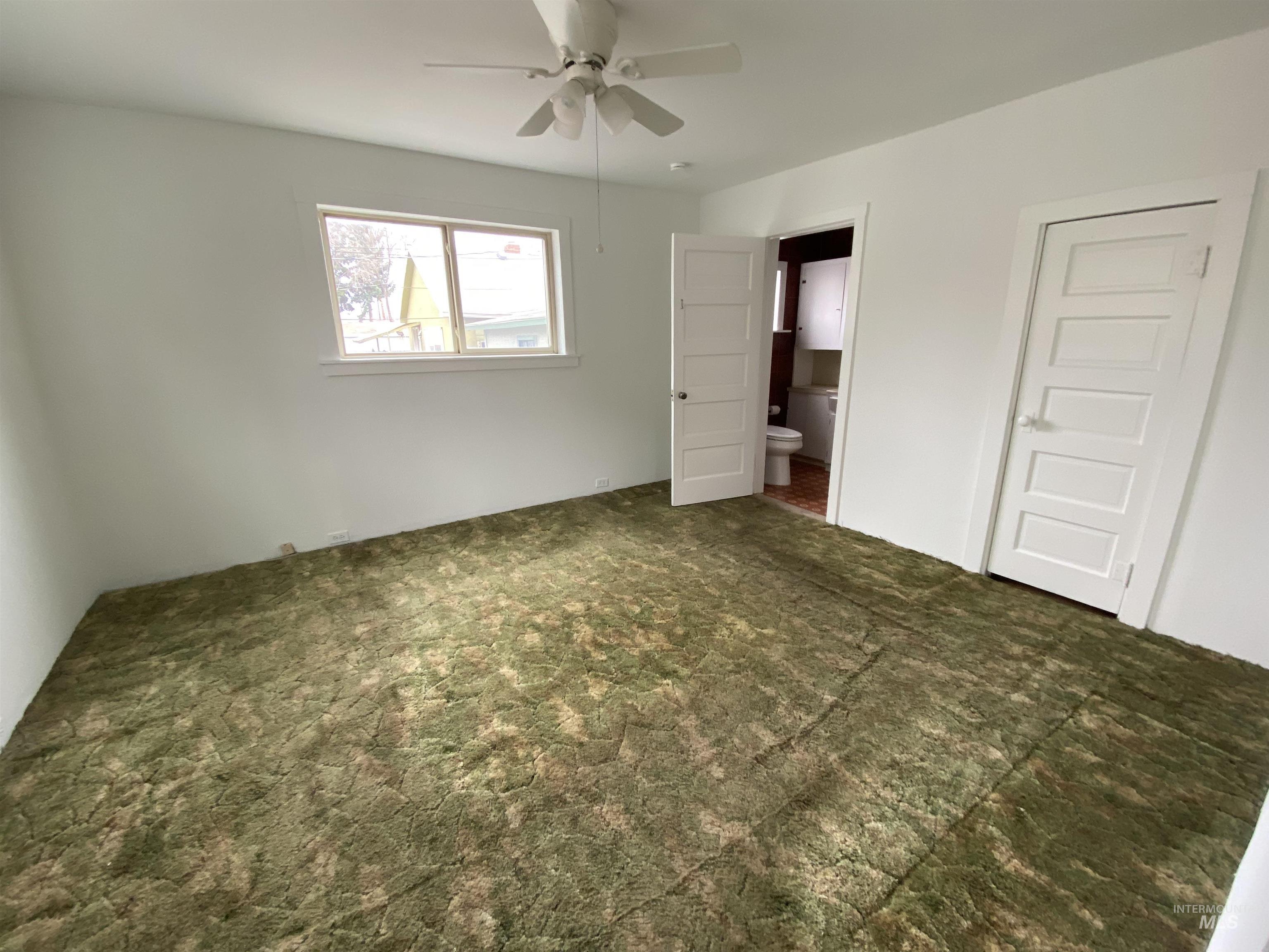 520 S 3rd Ave, Caldwell, Idaho 83605, 1 Bedroom, 1.5 Bathrooms, Residential For Sale, Price $209,000,MLS 98978258