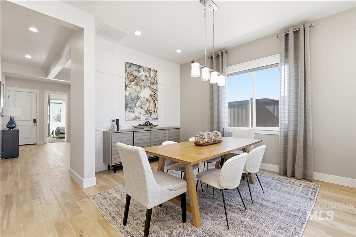 8572 W Lilburn, Star, Idaho 83669, 2 Bedrooms, 2 Bathrooms, Residential For Sale, Price $529,900,MLS 98978259