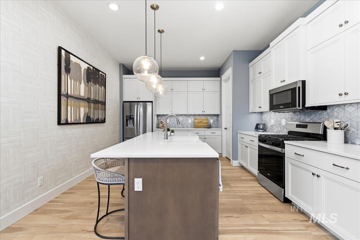 8572 W Lilburn, Star, Idaho 83669, 2 Bedrooms, 2 Bathrooms, Residential For Sale, Price $529,900,MLS 98978259