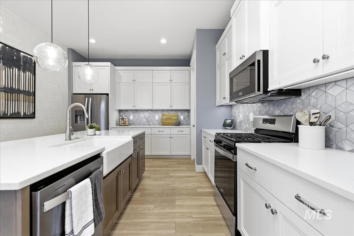 8572 W Lilburn, Star, Idaho 83669, 2 Bedrooms, 2 Bathrooms, Residential For Sale, Price $529,900,MLS 98978259